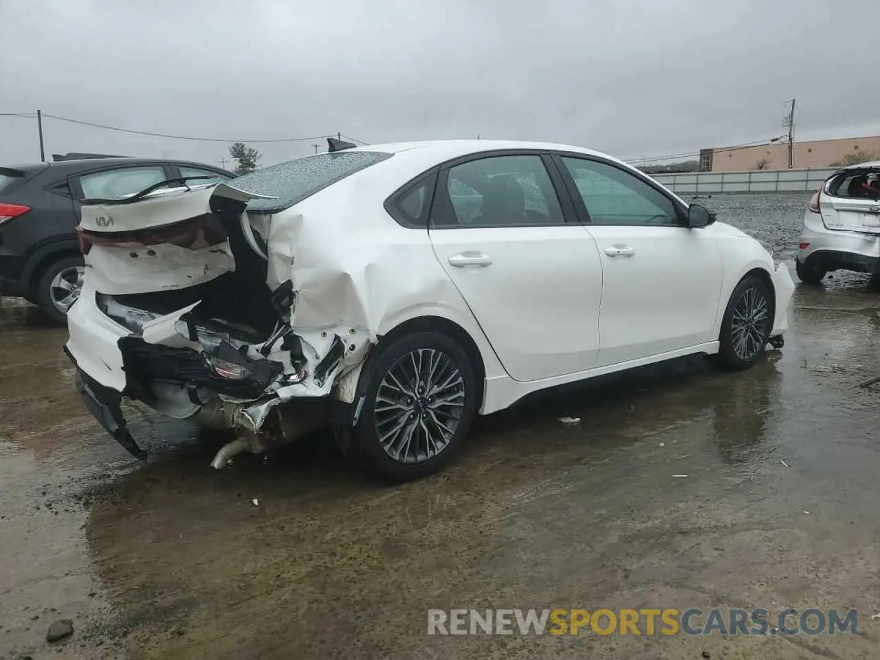 3 Photograph of a damaged car 3KPF54ADXPE646605 KIA FORTE 2023