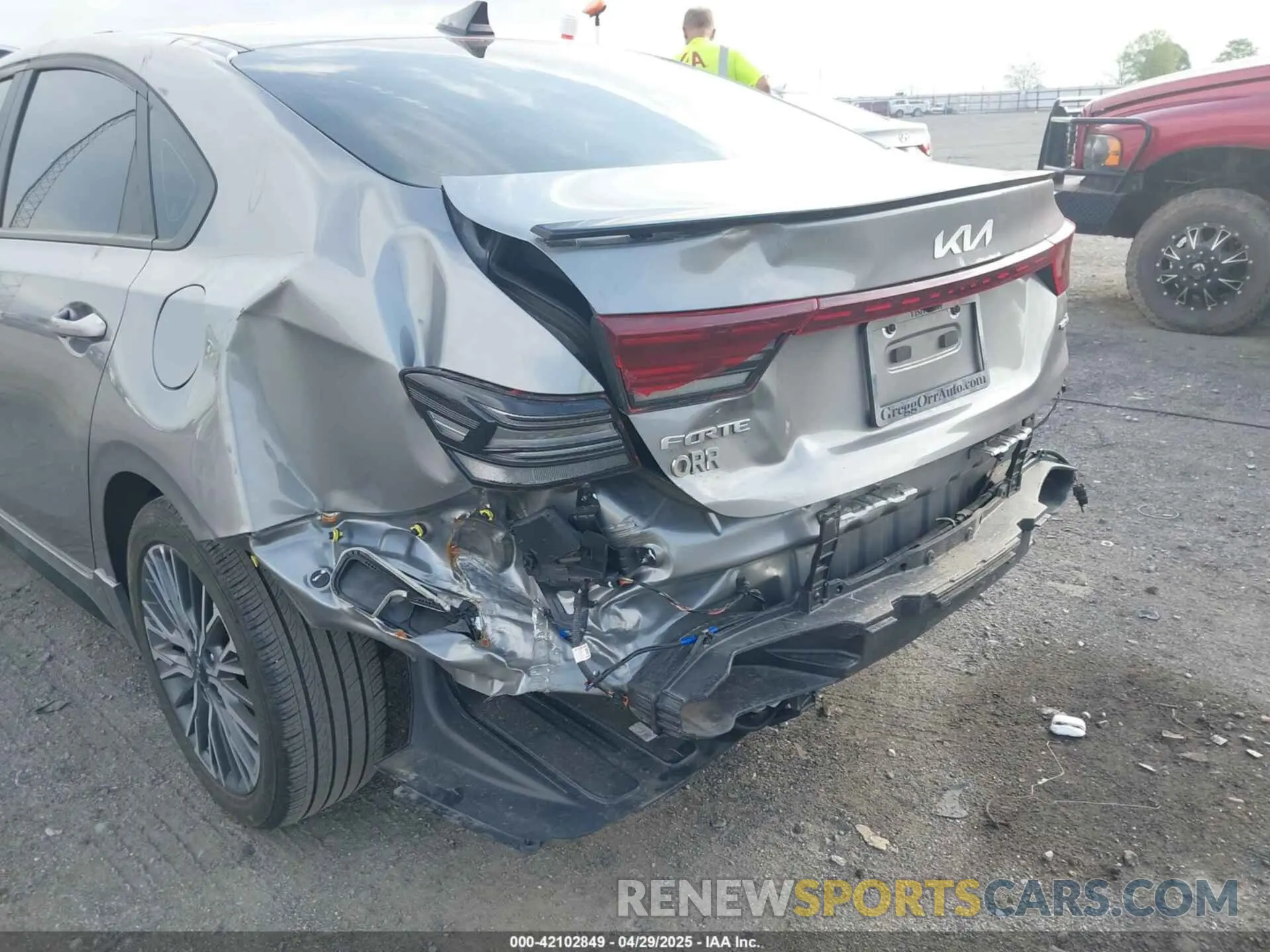 6 Photograph of a damaged car 3KPF54ADXPE665459 KIA FORTE 2023