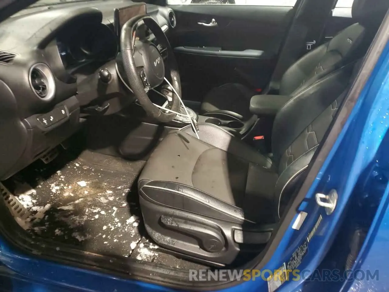 7 Photograph of a damaged car 3KPF54ADXPE680270 KIA FORTE 2023