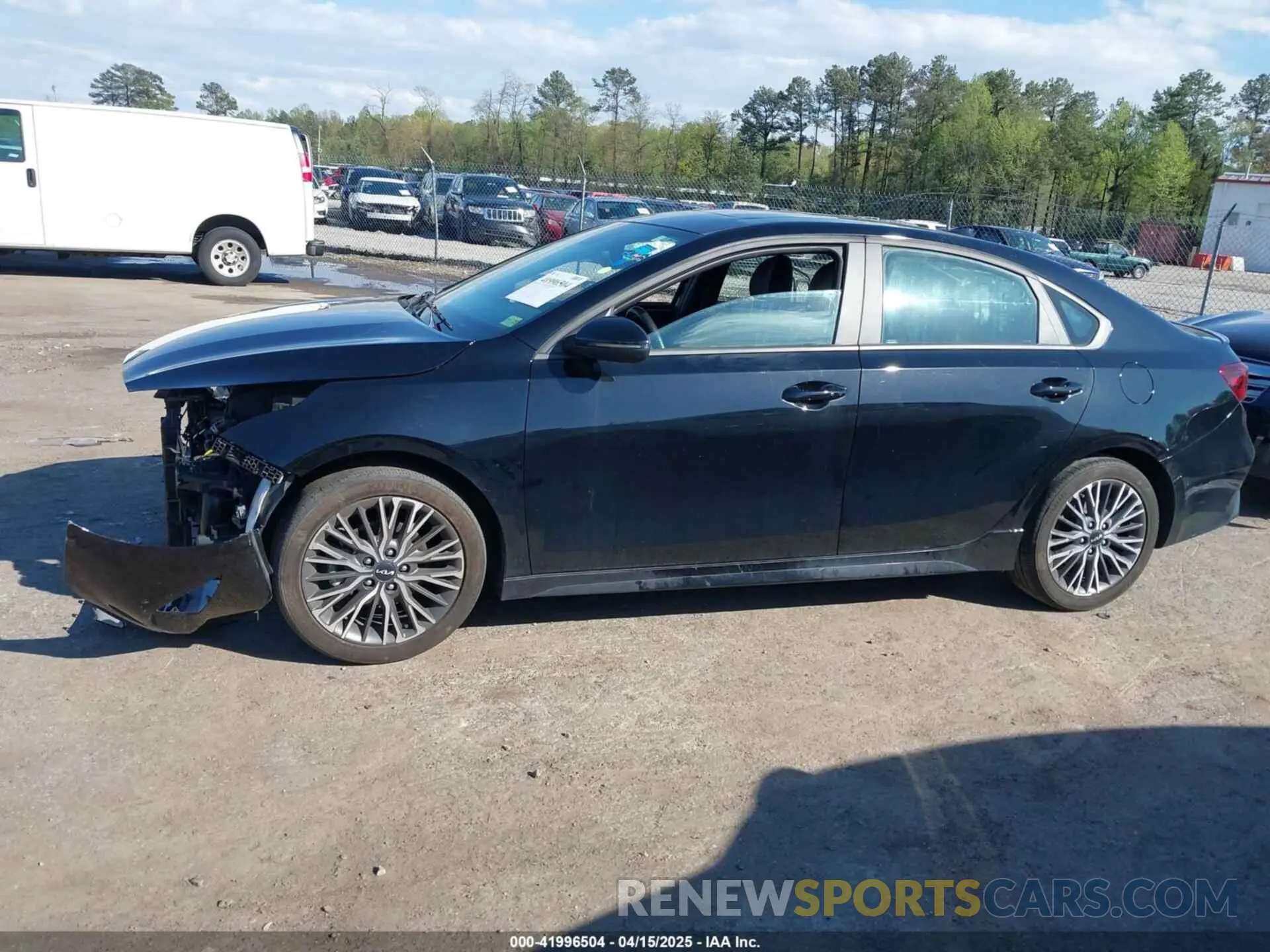 15 Photograph of a damaged car 3KPF54ADXPE686117 KIA FORTE 2023