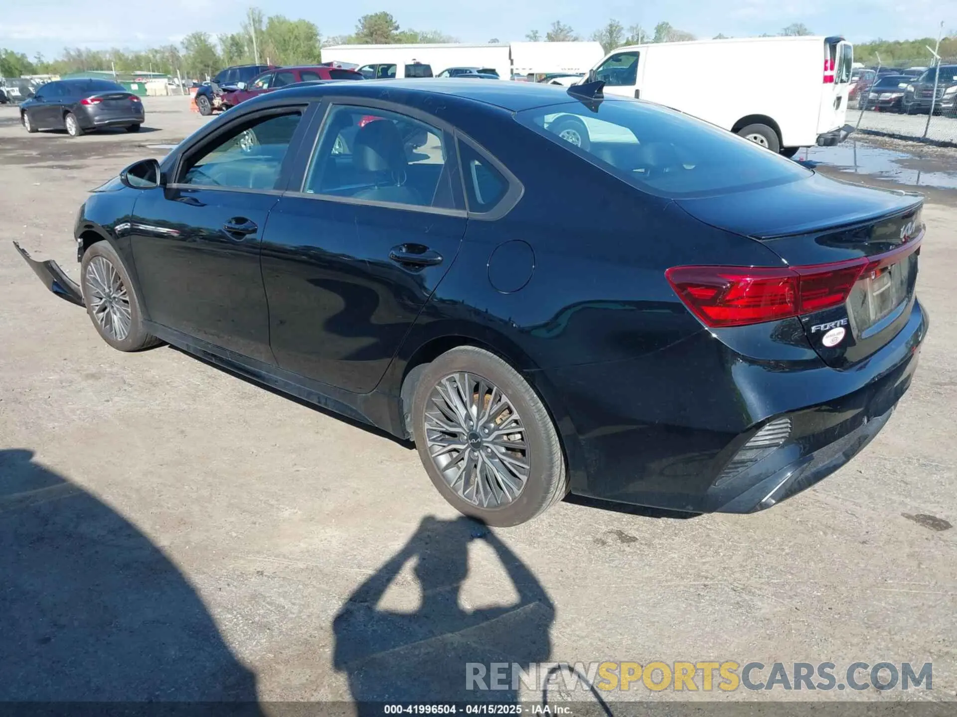 3 Photograph of a damaged car 3KPF54ADXPE686117 KIA FORTE 2023