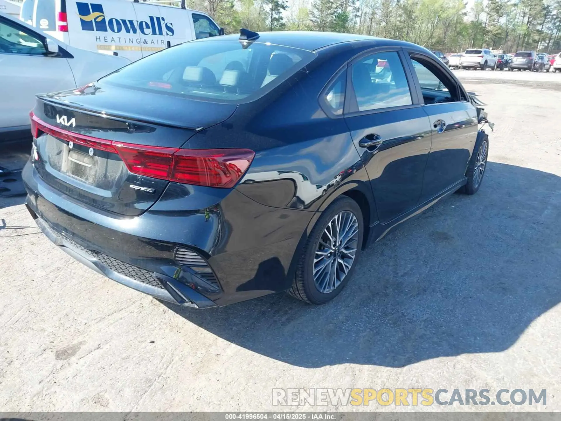 4 Photograph of a damaged car 3KPF54ADXPE686117 KIA FORTE 2023