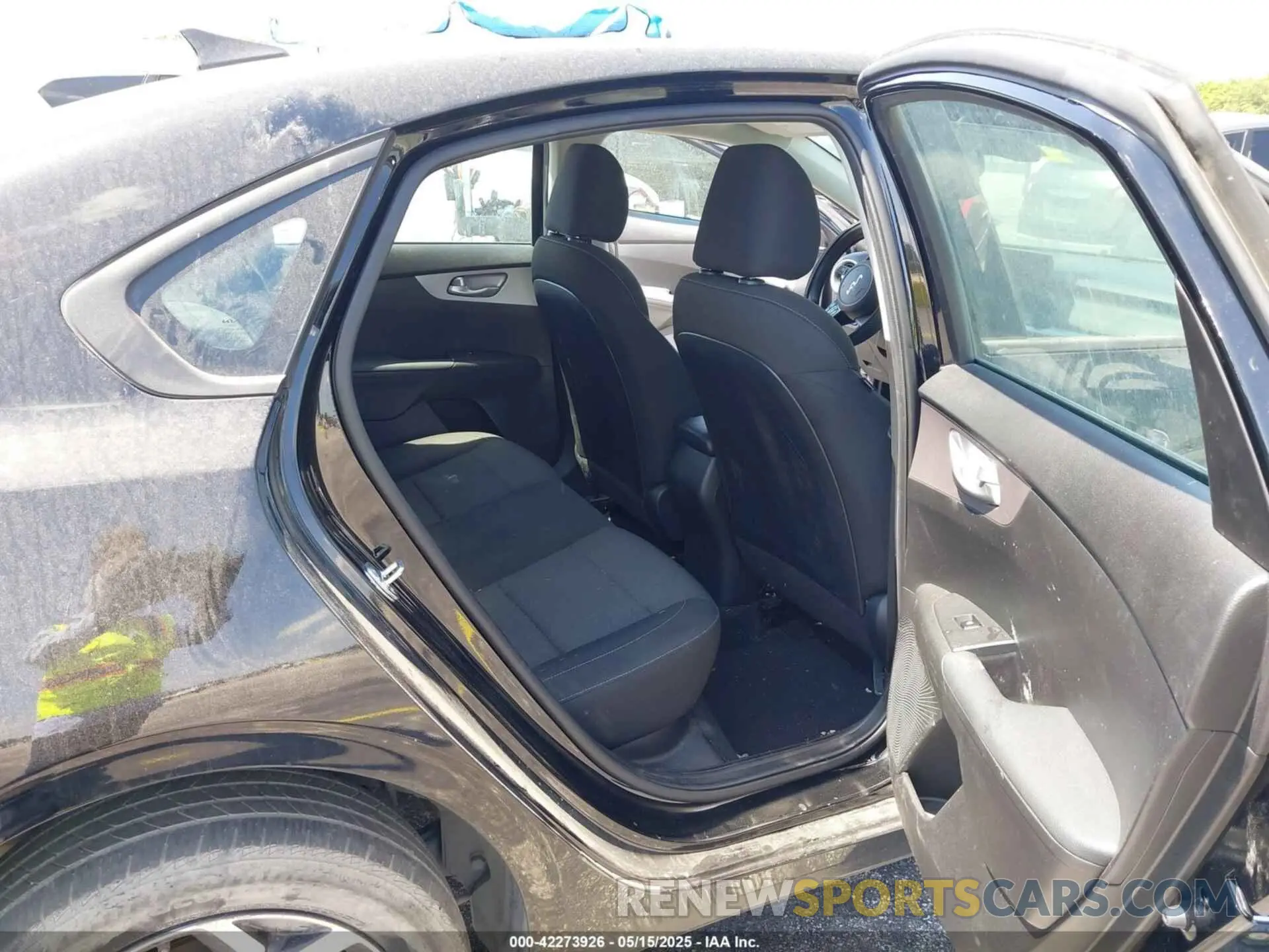 8 Photograph of a damaged car 3KPF24AD0RE703809 KIA FORTE 2024