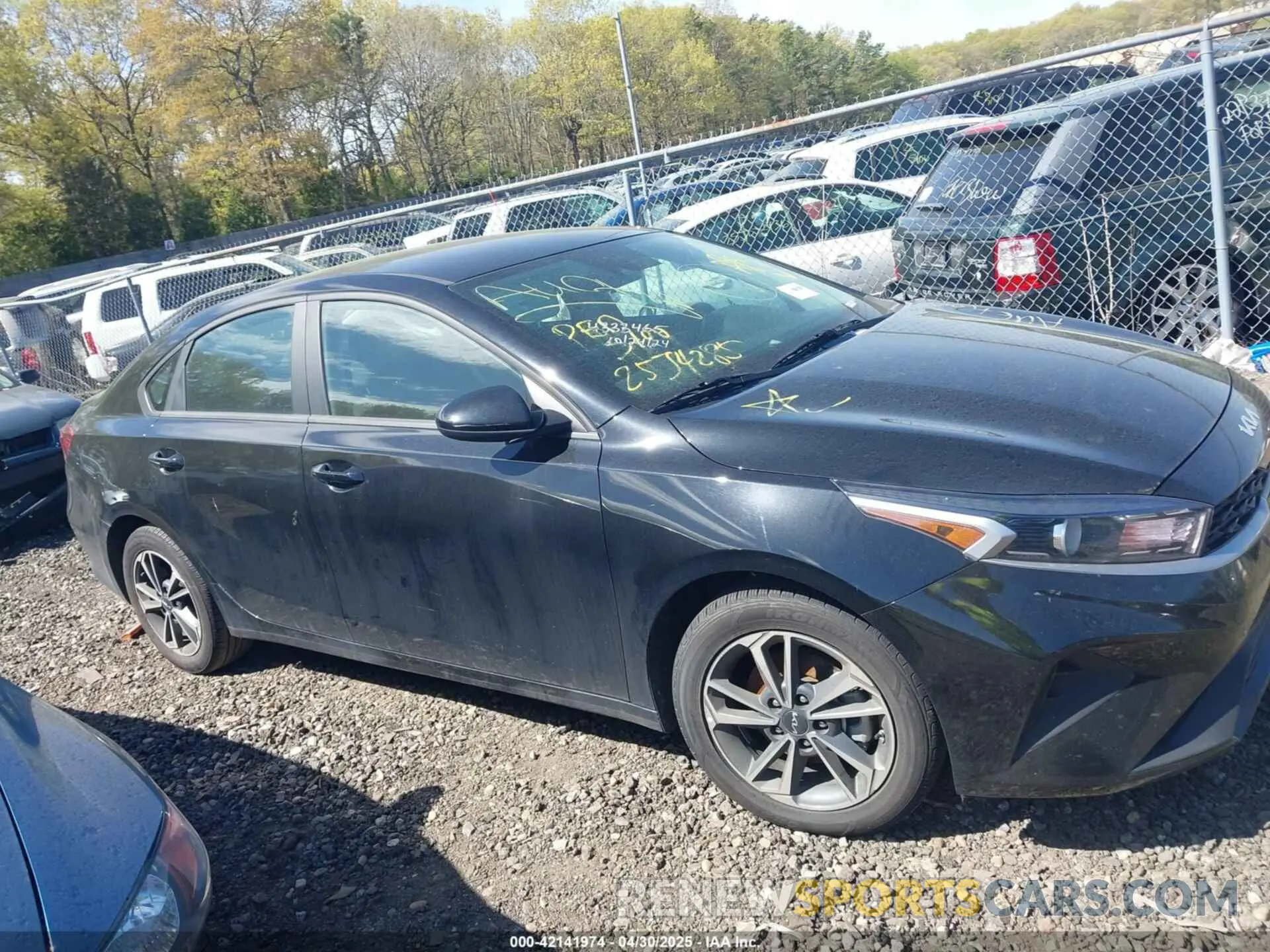 12 Photograph of a damaged car 3KPF24AD0RE723042 KIA FORTE 2024