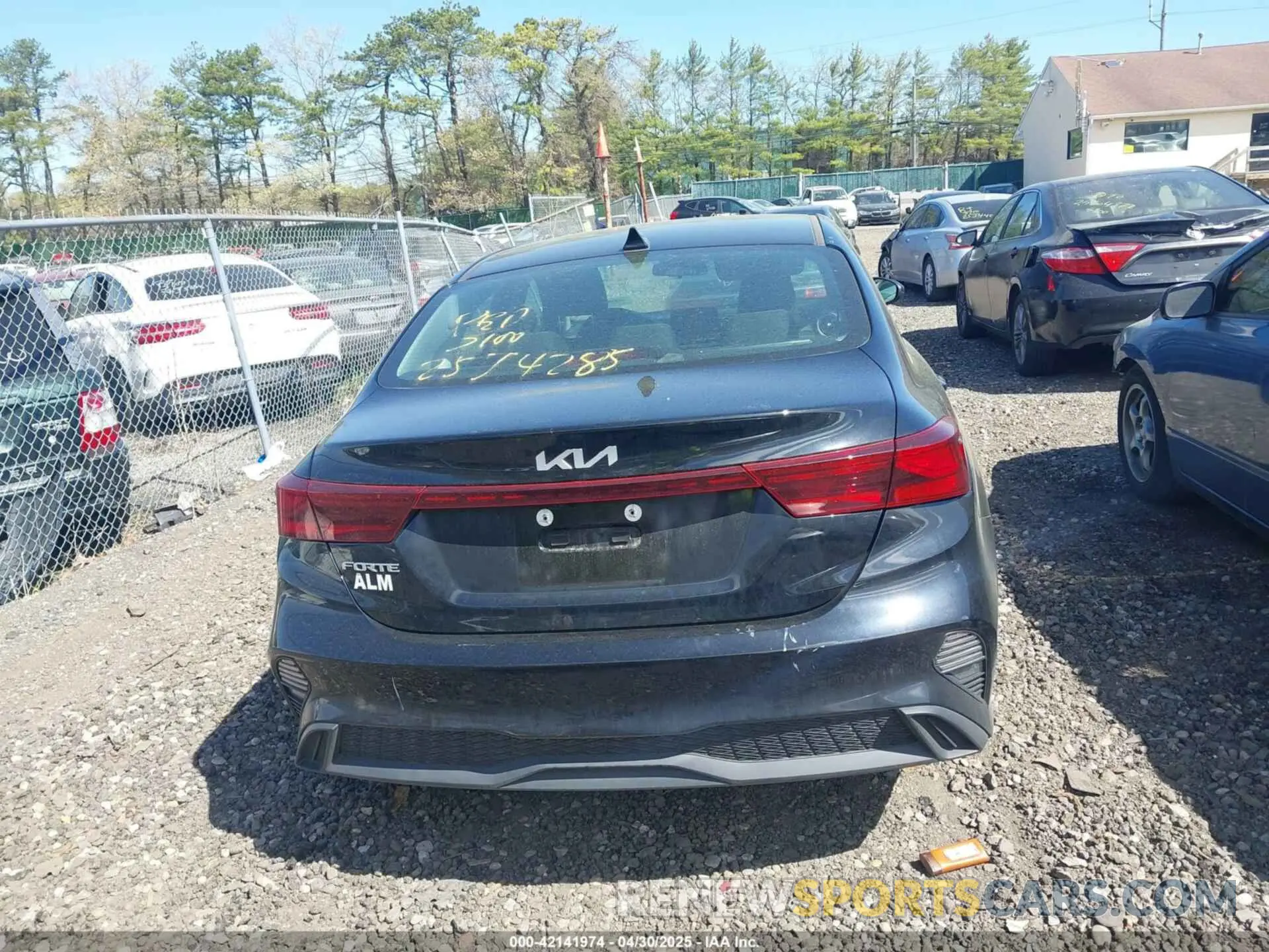 15 Photograph of a damaged car 3KPF24AD0RE723042 KIA FORTE 2024