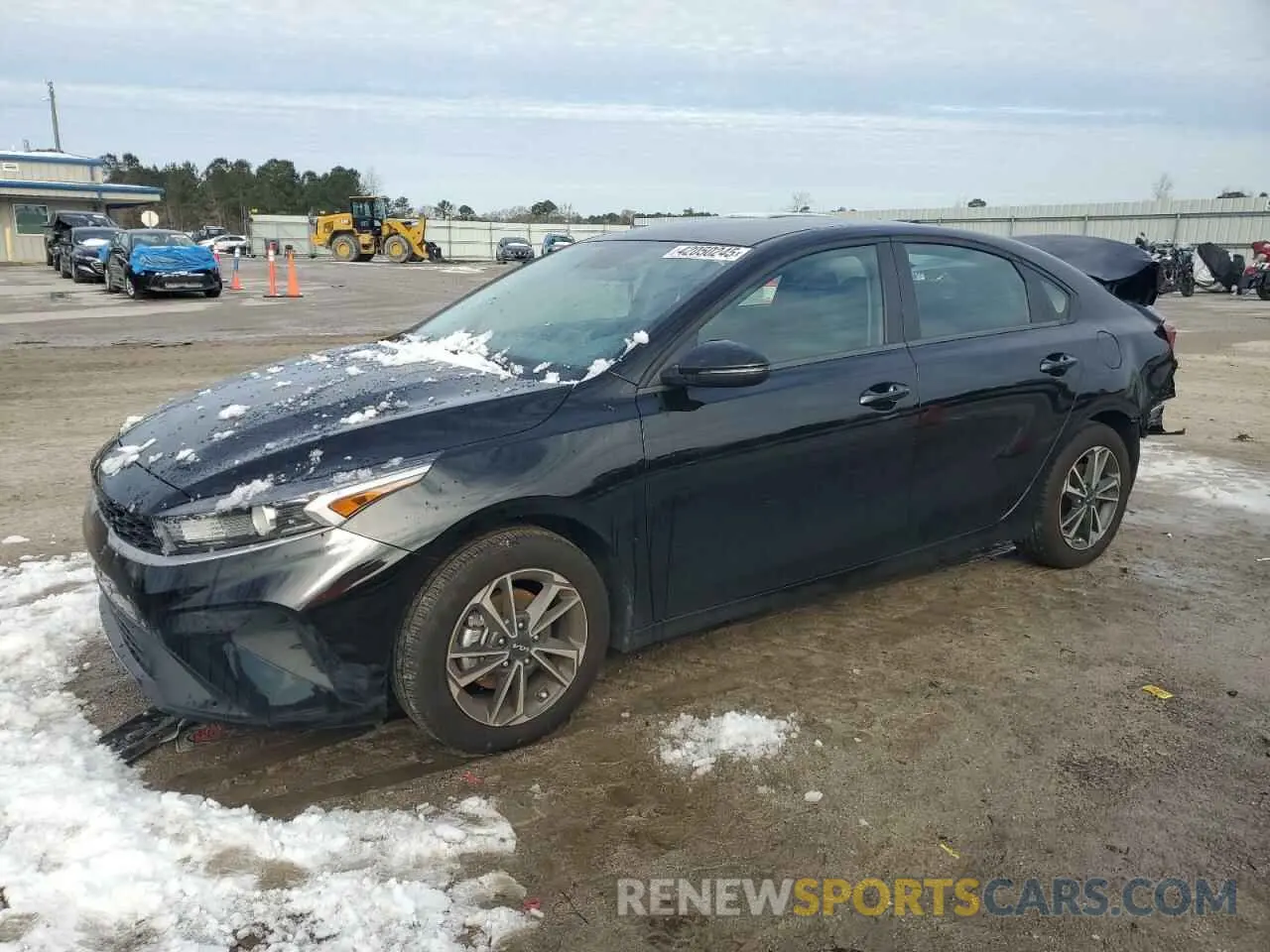 1 Photograph of a damaged car 3KPF24AD0RE735109 KIA FORTE 2024