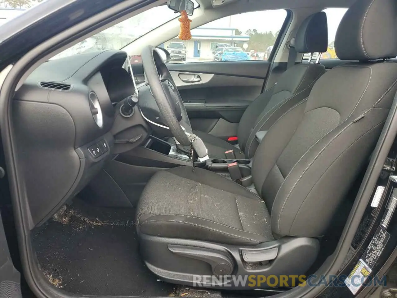 7 Photograph of a damaged car 3KPF24AD0RE735109 KIA FORTE 2024