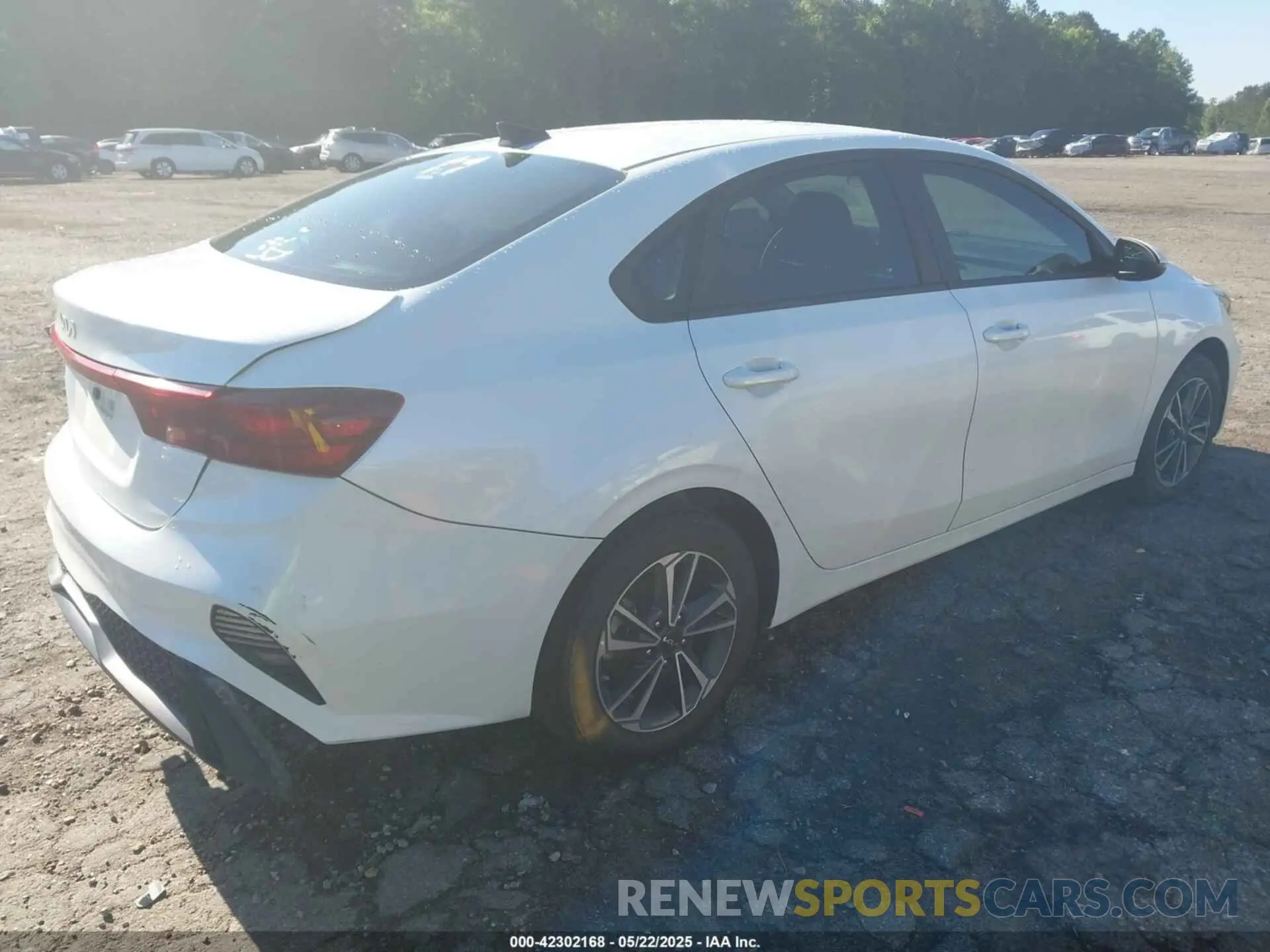 4 Photograph of a damaged car 3KPF24AD0RE778218 KIA FORTE 2024