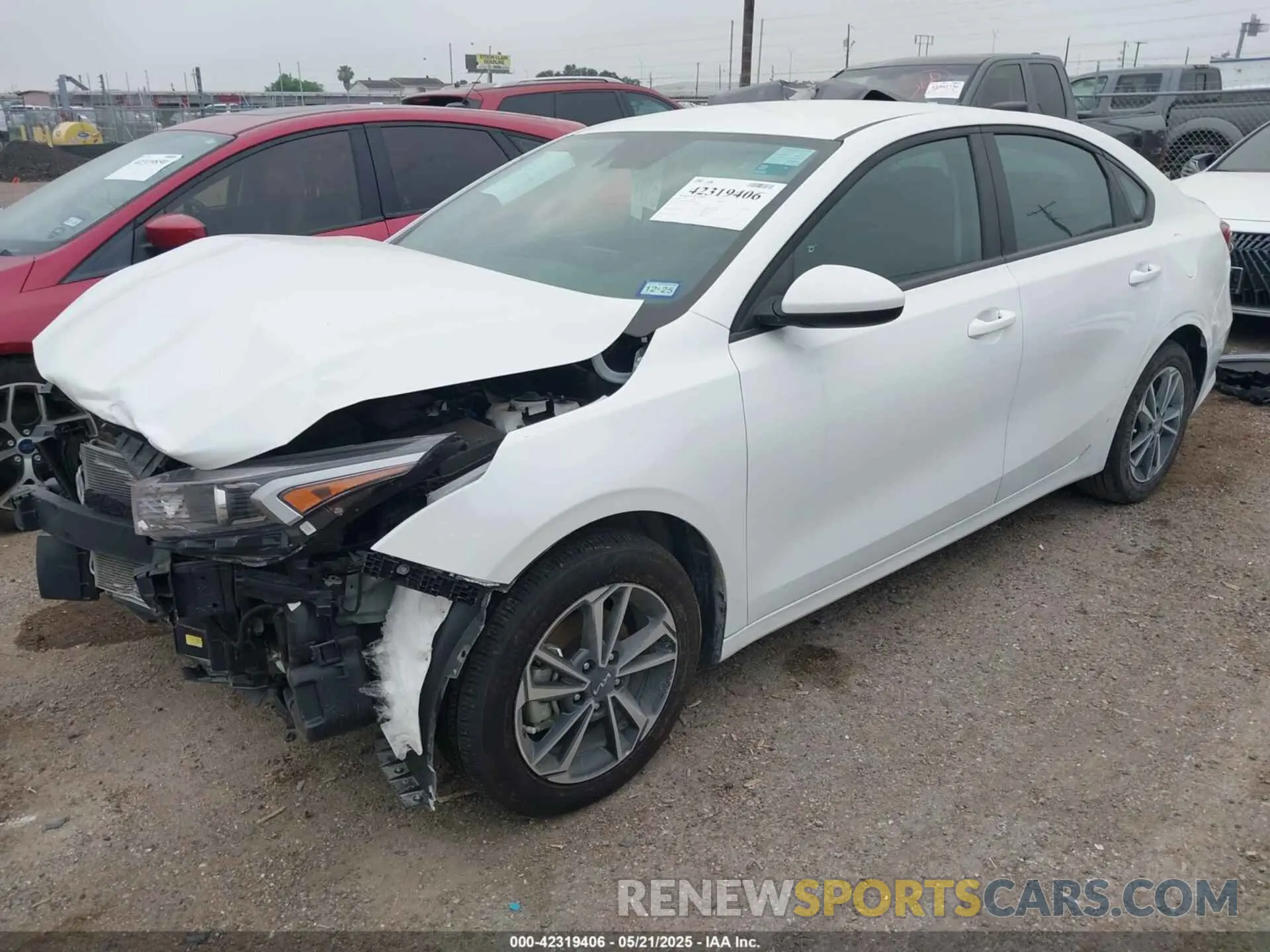 2 Photograph of a damaged car 3KPF24AD0RE782883 KIA FORTE 2024