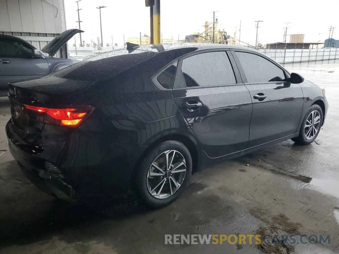 3 Photograph of a damaged car 3KPF24AD0RE783189 KIA FORTE 2024