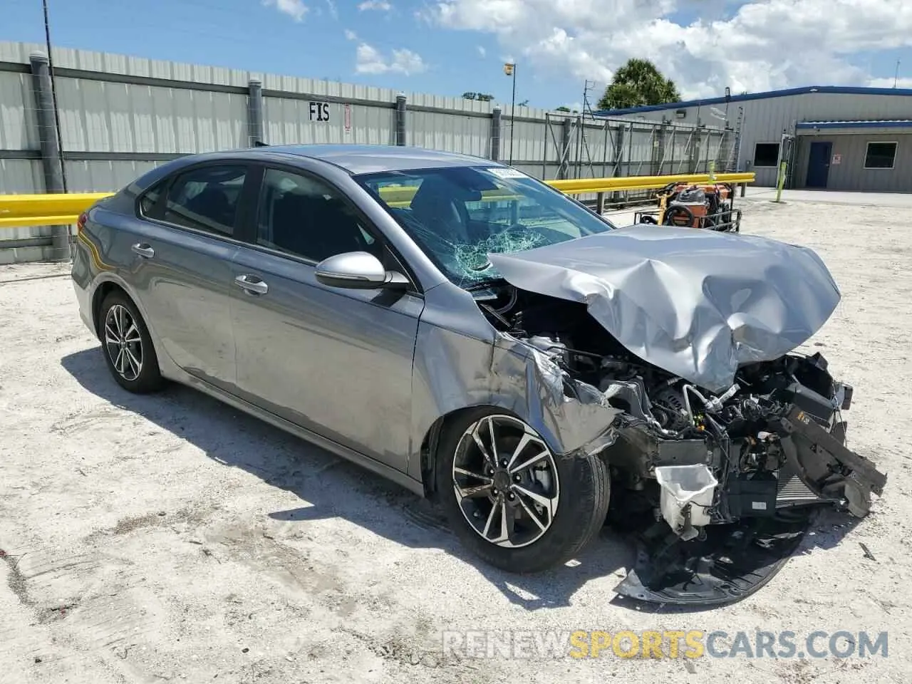 4 Photograph of a damaged car 3KPF24AD0RE812433 KIA FORTE 2024