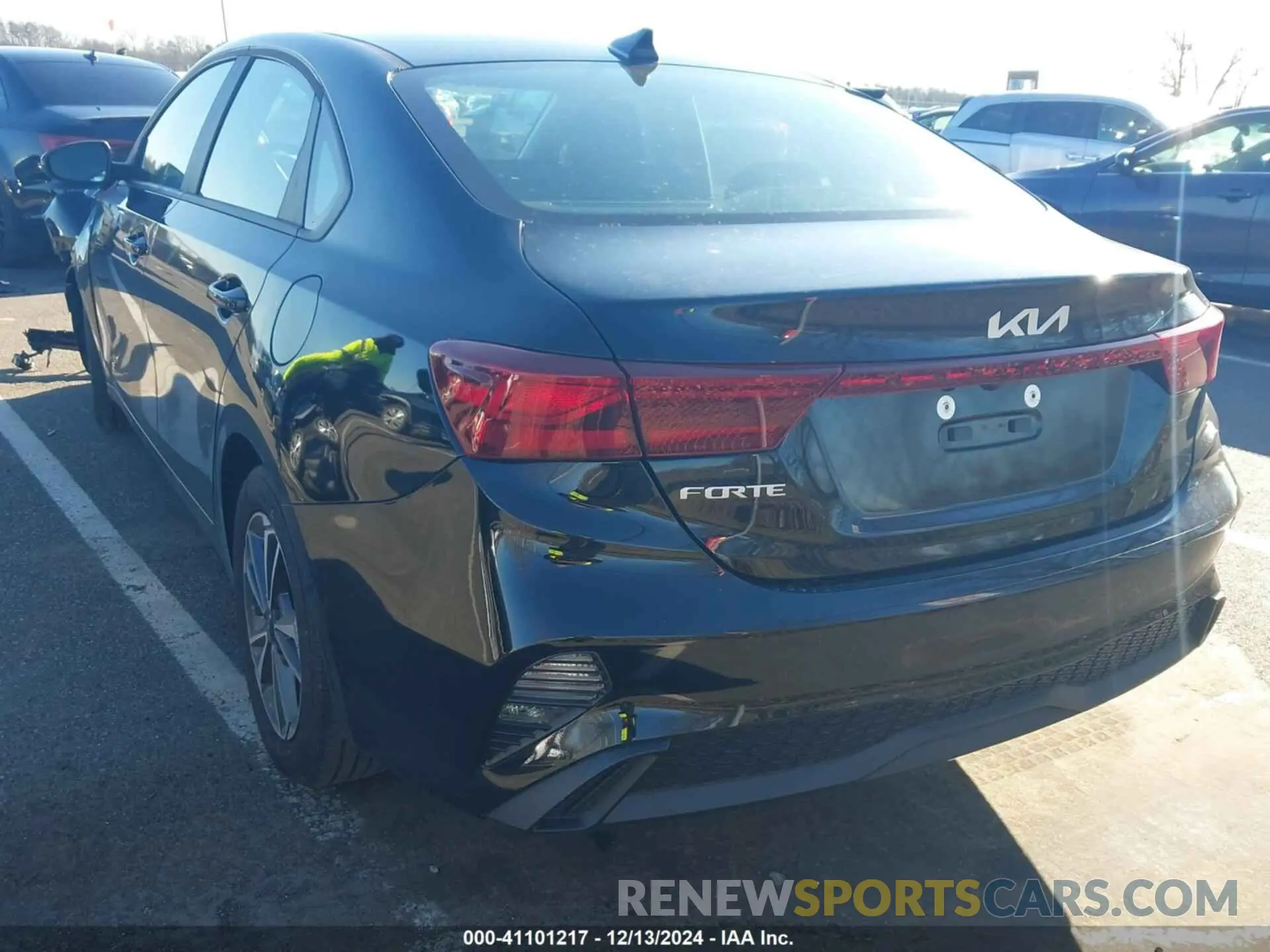 3 Photograph of a damaged car 3KPF24AD0RE818703 KIA FORTE 2024