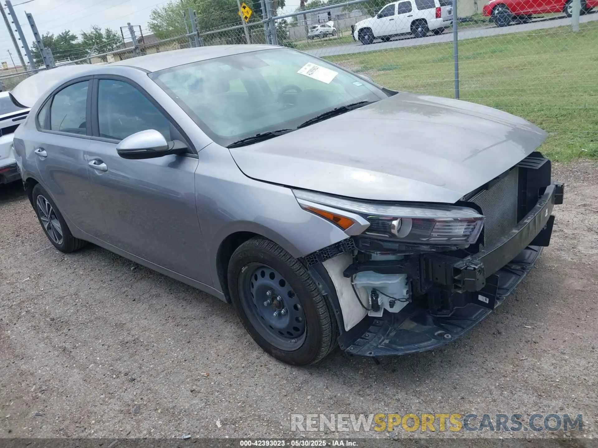 1 Photograph of a damaged car 3KPF24AD0RE819723 KIA FORTE 2024