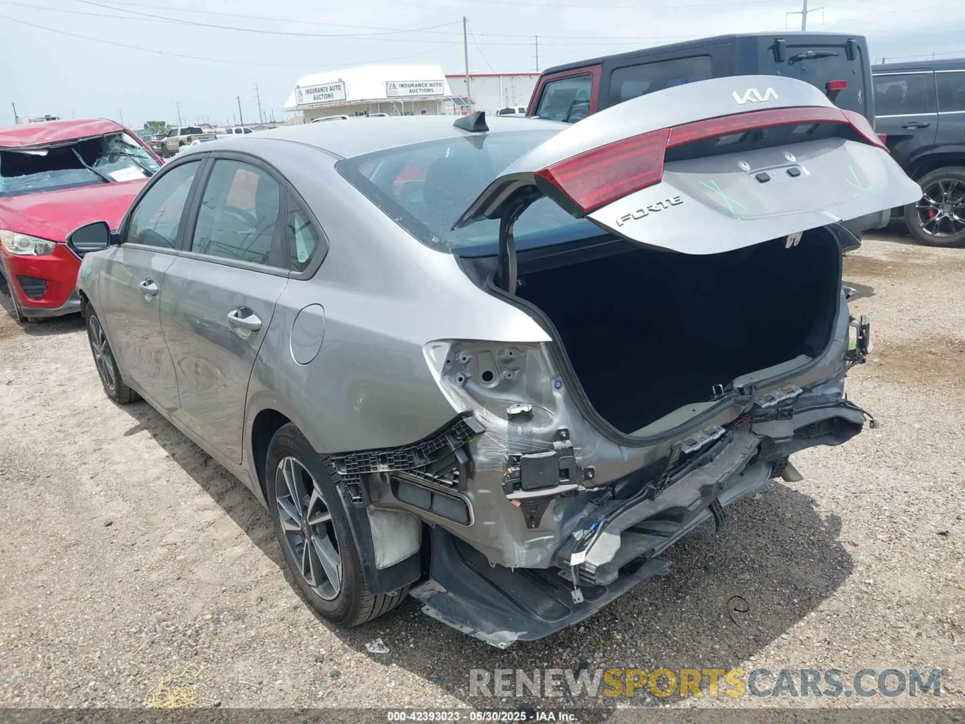 15 Photograph of a damaged car 3KPF24AD0RE819723 KIA FORTE 2024