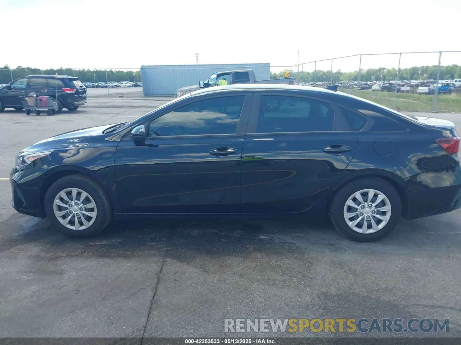 14 Photograph of a damaged car 3KPF24AD0RE823688 KIA FORTE 2024
