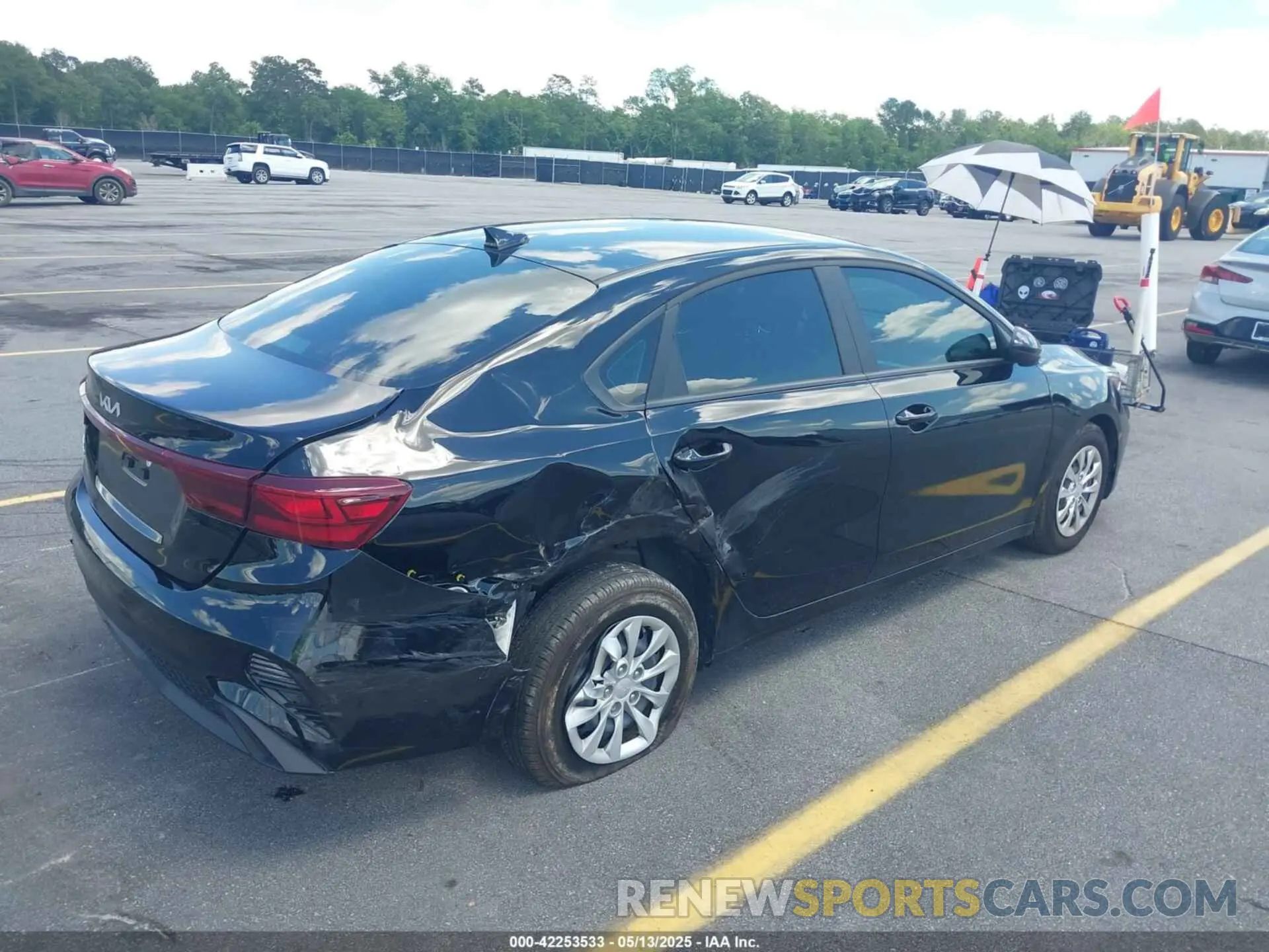 4 Photograph of a damaged car 3KPF24AD0RE823688 KIA FORTE 2024