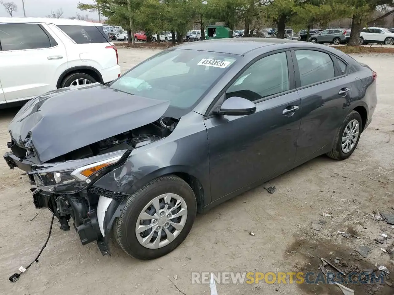 1 Photograph of a damaged car 3KPF24AD0RE824386 KIA FORTE 2024
