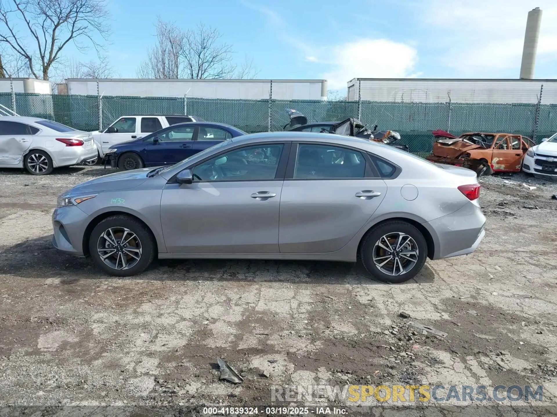 14 Photograph of a damaged car 3KPF24AD0RE836196 KIA FORTE 2024
