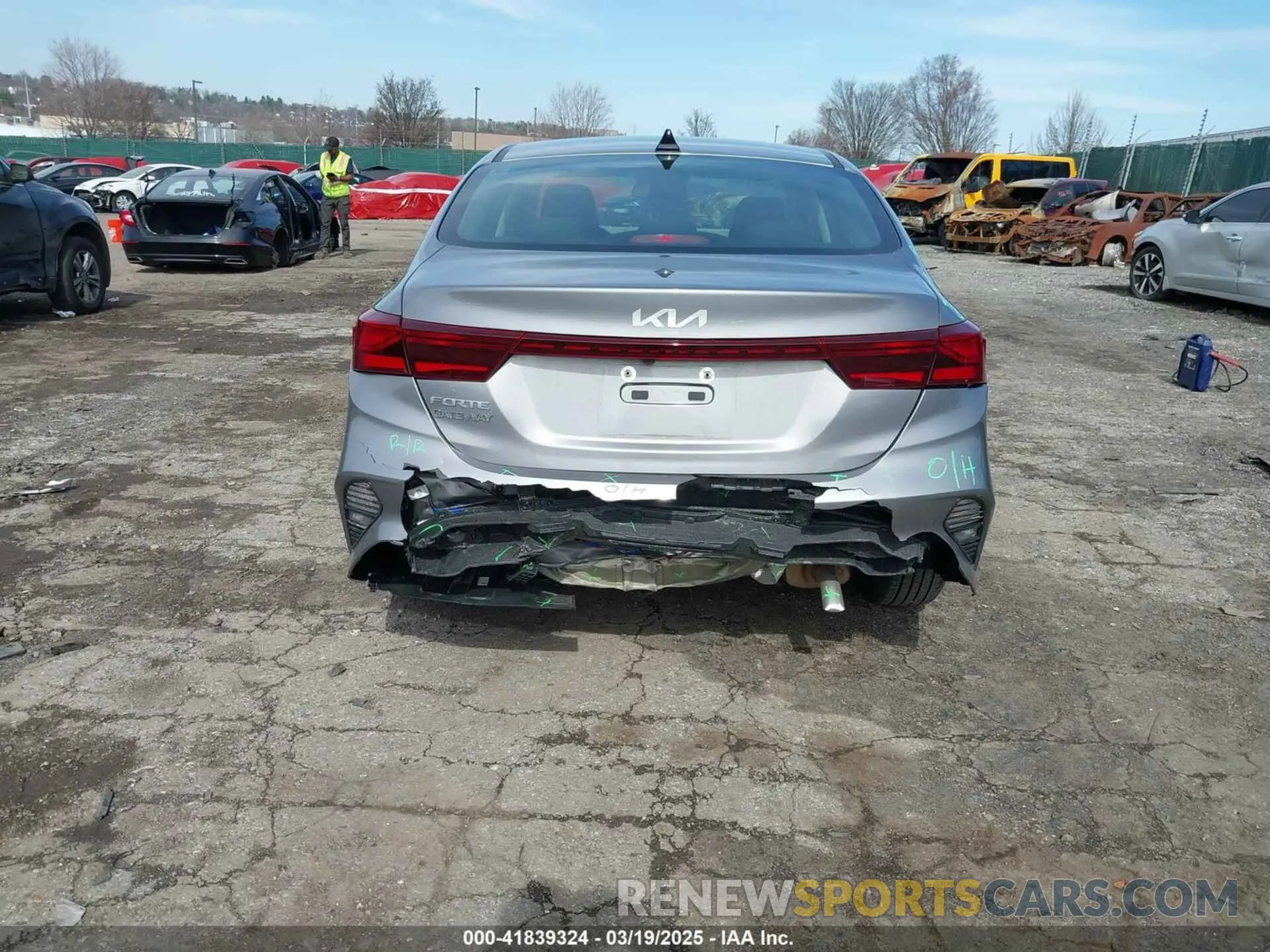 6 Photograph of a damaged car 3KPF24AD0RE836196 KIA FORTE 2024