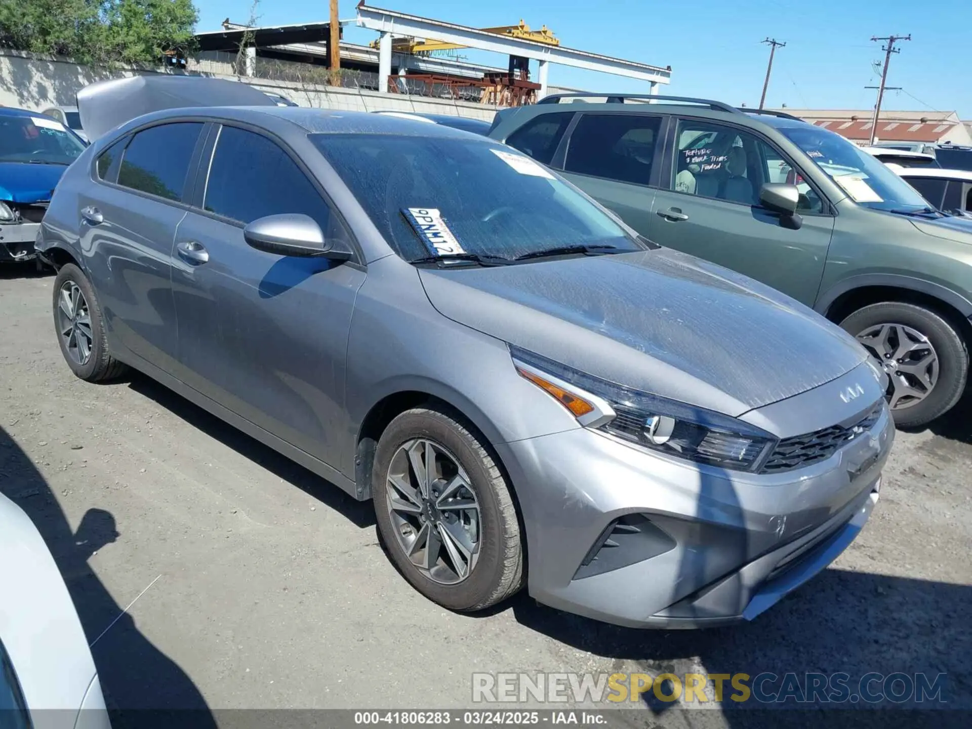 1 Photograph of a damaged car 3KPF24AD0RE840796 KIA FORTE 2024