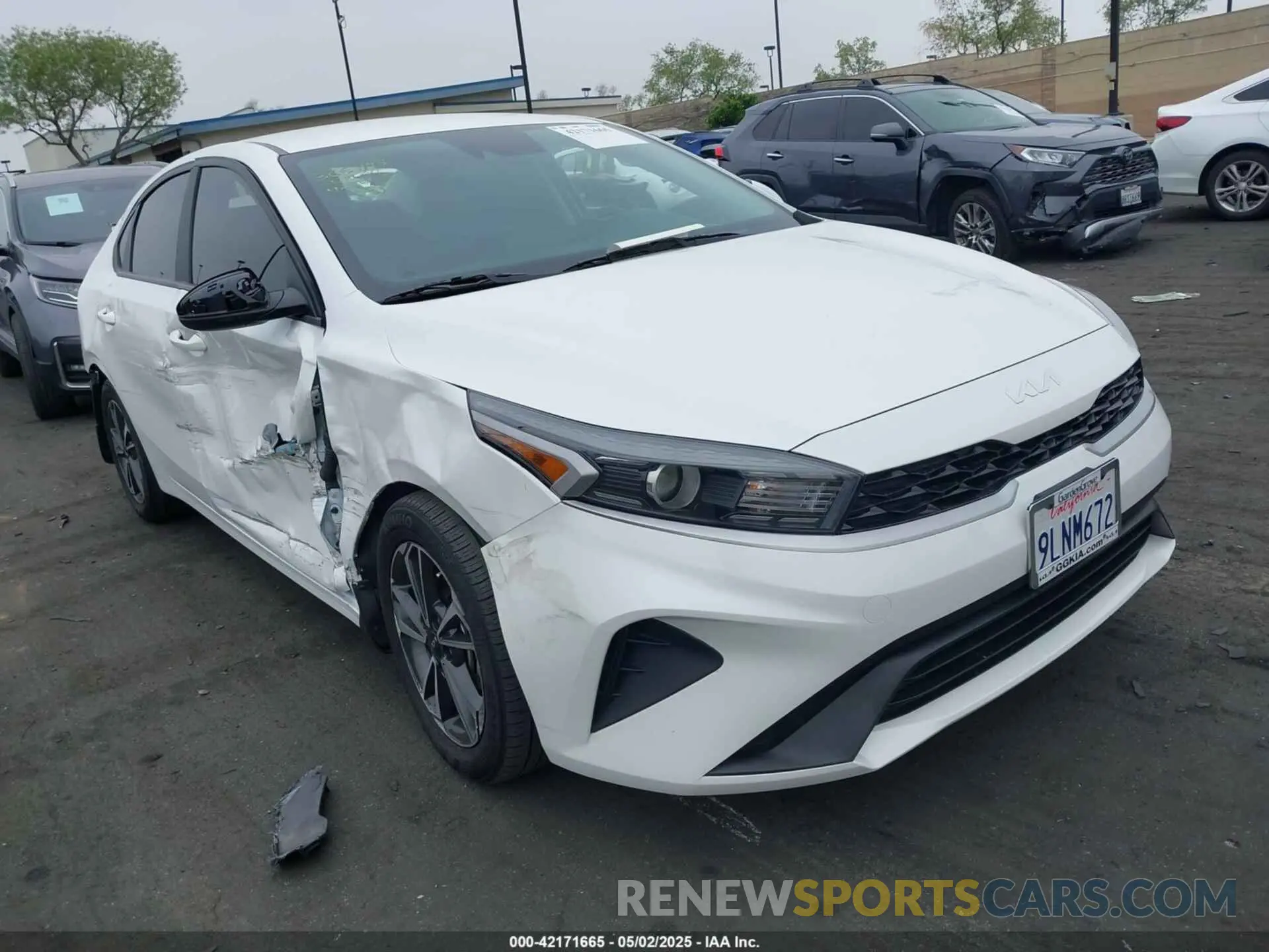 1 Photograph of a damaged car 3KPF24AD1RE708176 KIA FORTE 2024