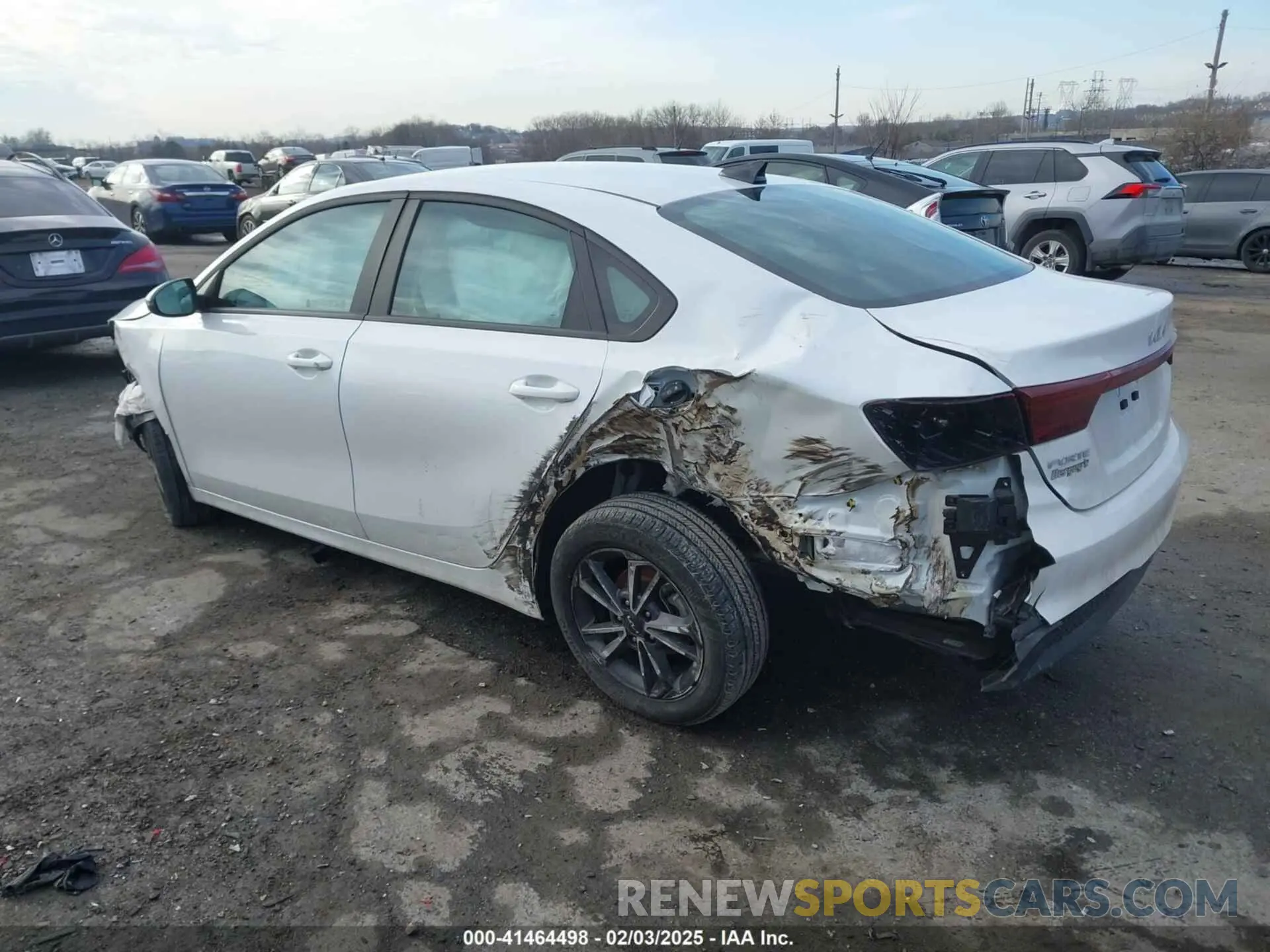 3 Photograph of a damaged car 3KPF24AD1RE719081 KIA FORTE 2024