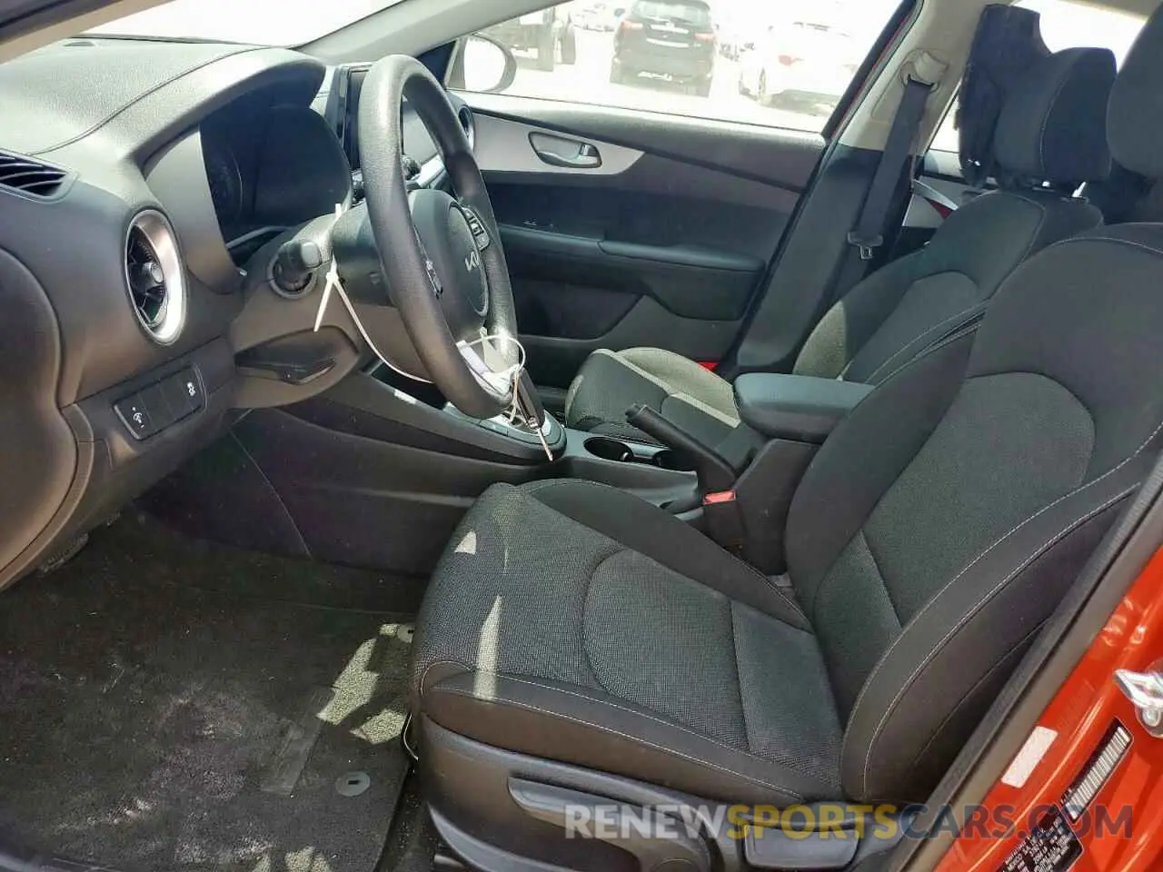 7 Photograph of a damaged car 3KPF24AD1RE725799 KIA FORTE 2024