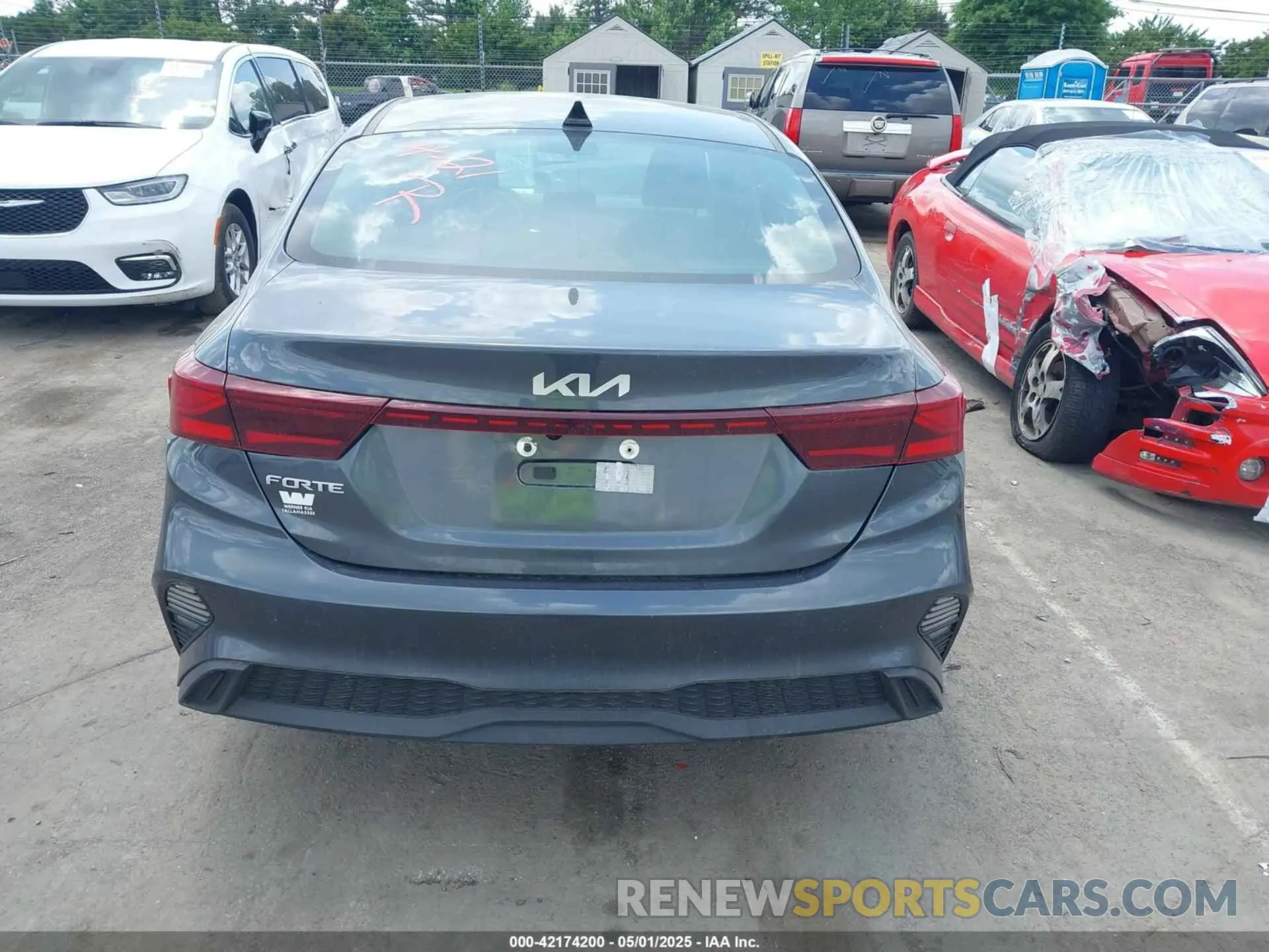 16 Photograph of a damaged car 3KPF24AD1RE744241 KIA FORTE 2024