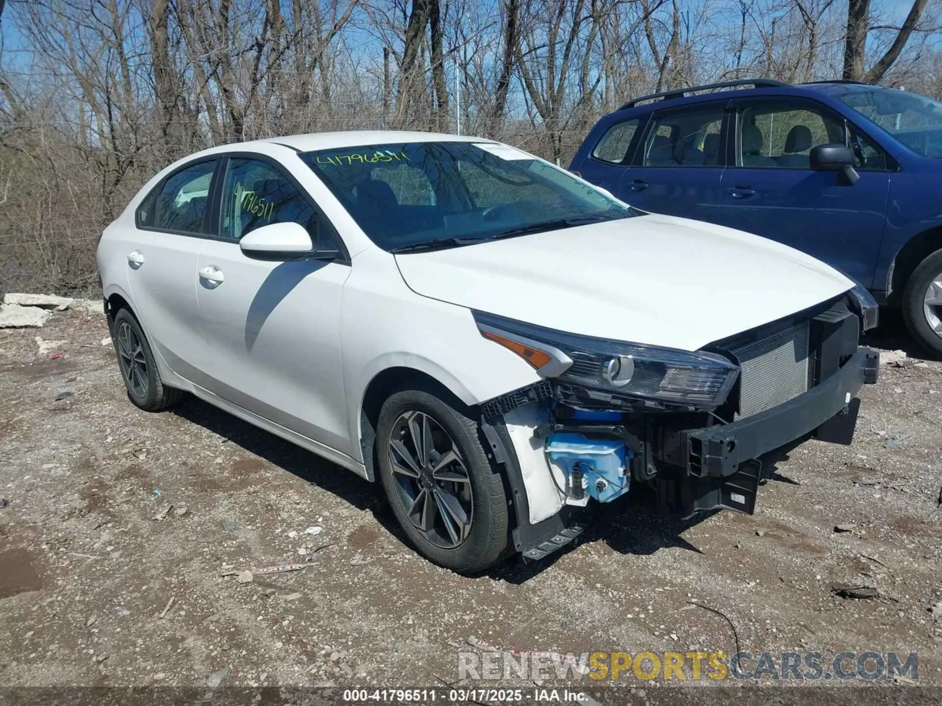 17 Photograph of a damaged car 3KPF24AD1RE757040 KIA FORTE 2024