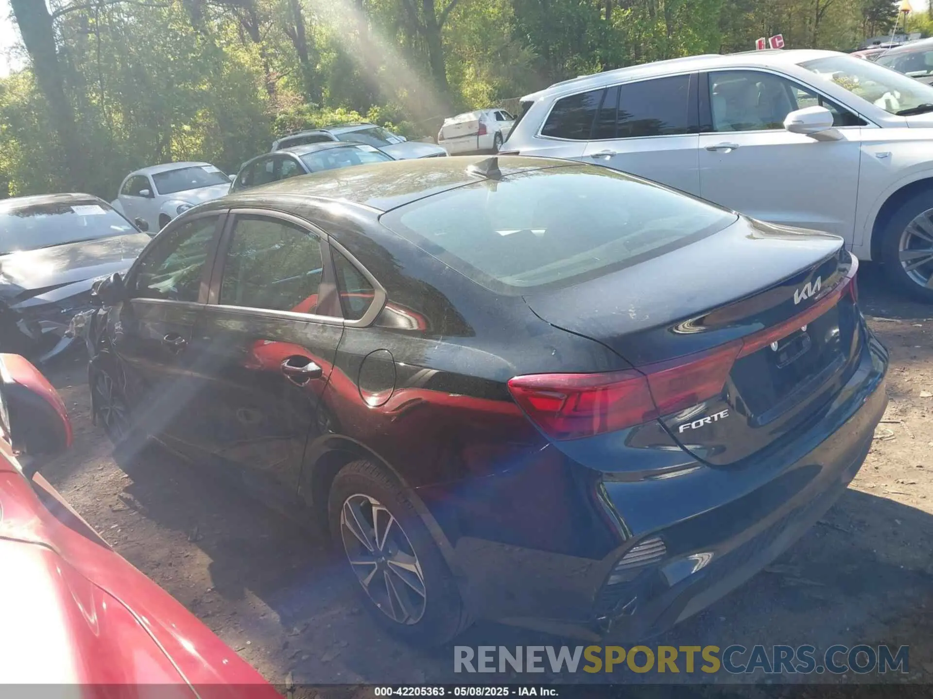 14 Photograph of a damaged car 3KPF24AD1RE758267 KIA FORTE 2024