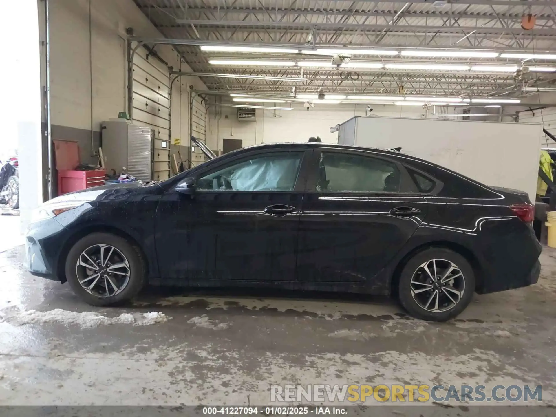 14 Photograph of a damaged car 3KPF24AD1RE758415 KIA FORTE 2024