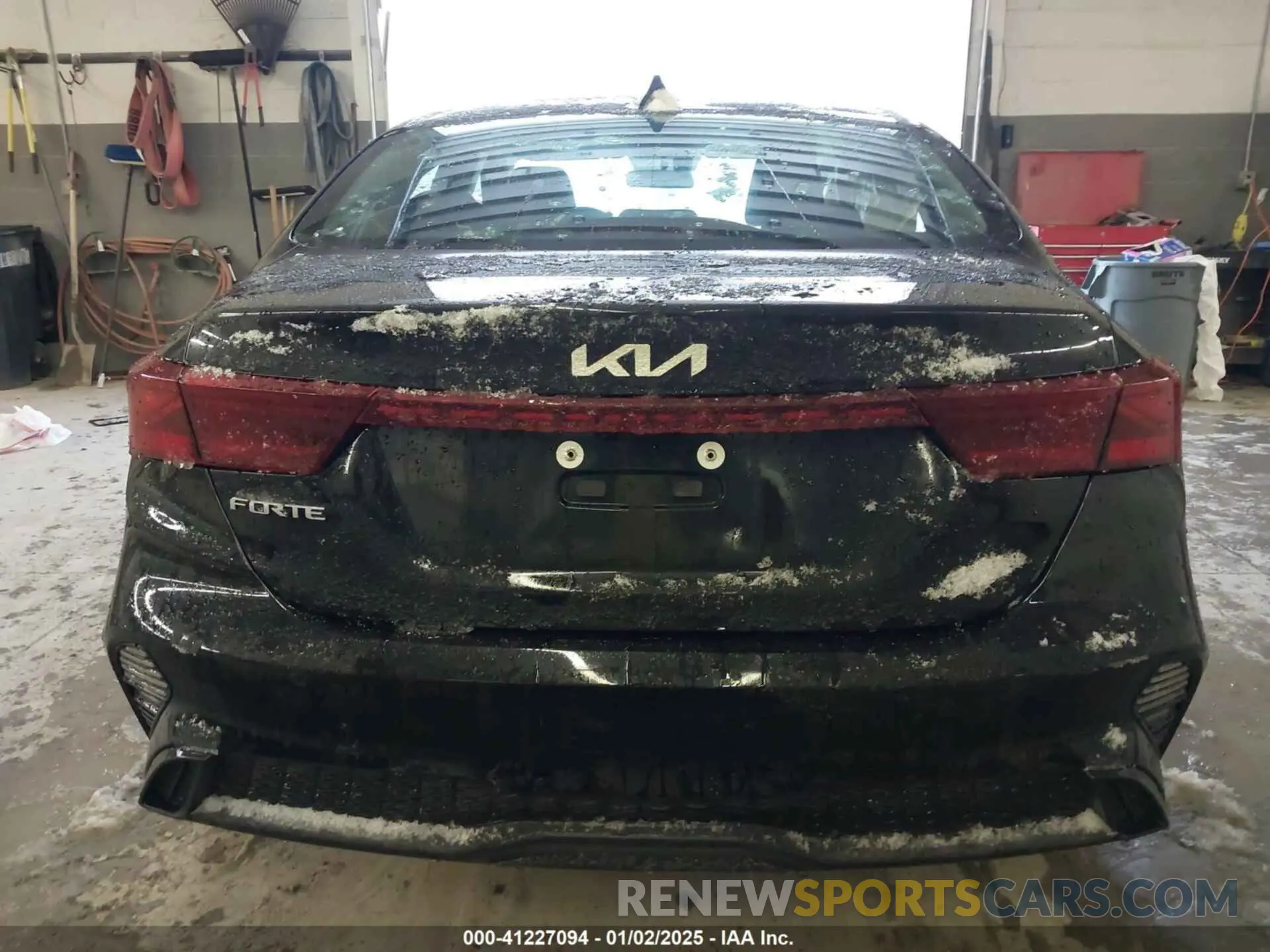 16 Photograph of a damaged car 3KPF24AD1RE758415 KIA FORTE 2024
