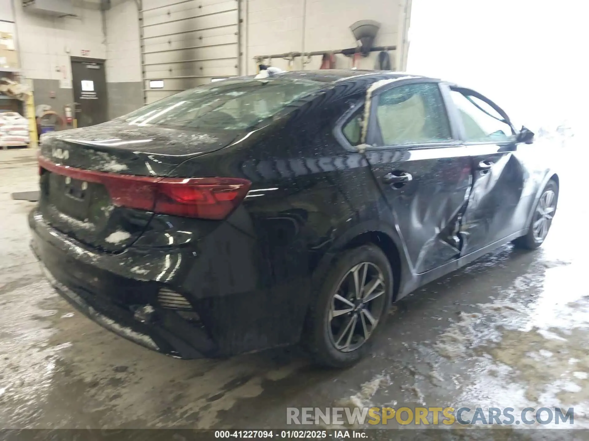 4 Photograph of a damaged car 3KPF24AD1RE758415 KIA FORTE 2024