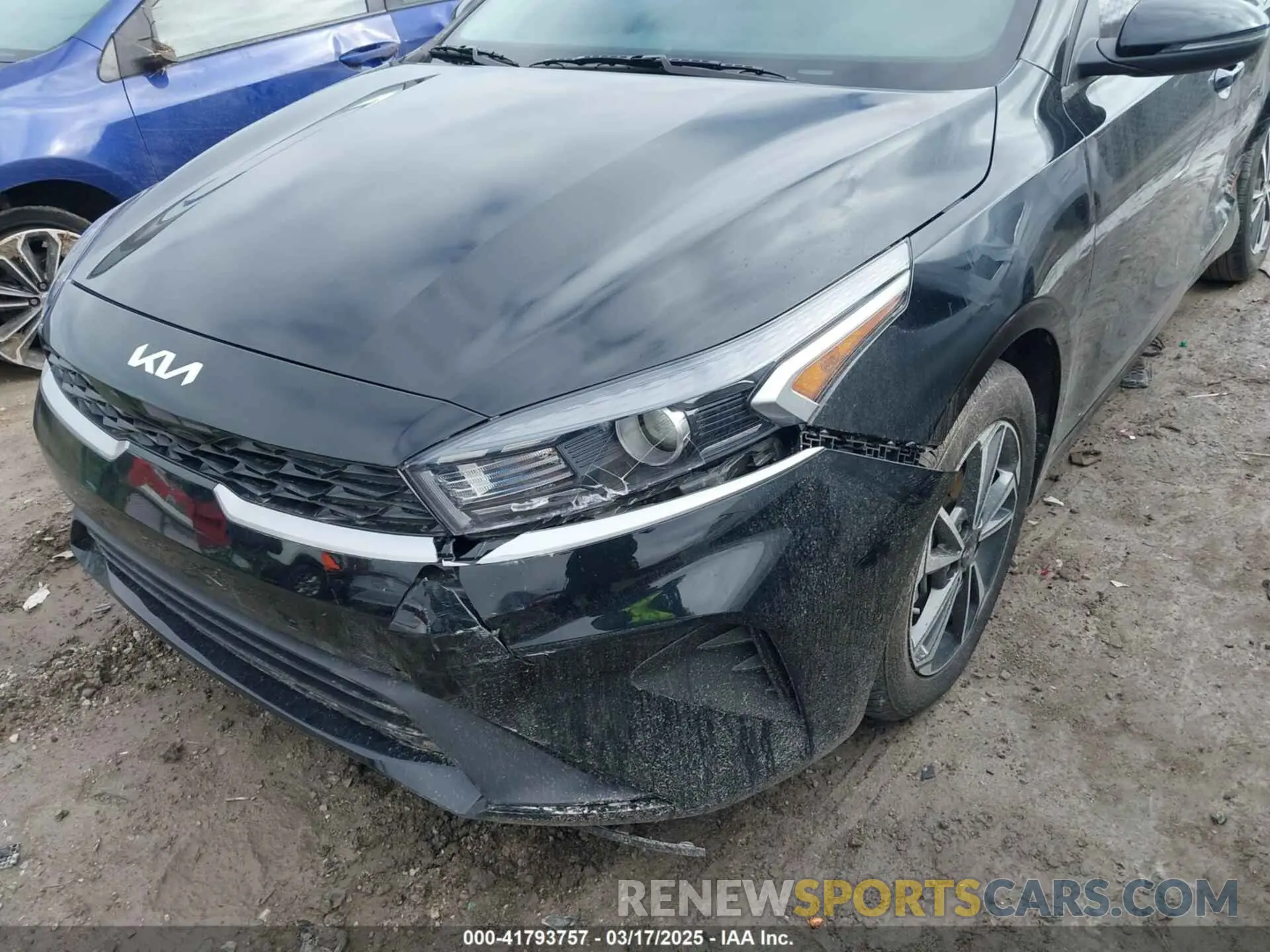 17 Photograph of a damaged car 3KPF24AD1RE779295 KIA FORTE 2024