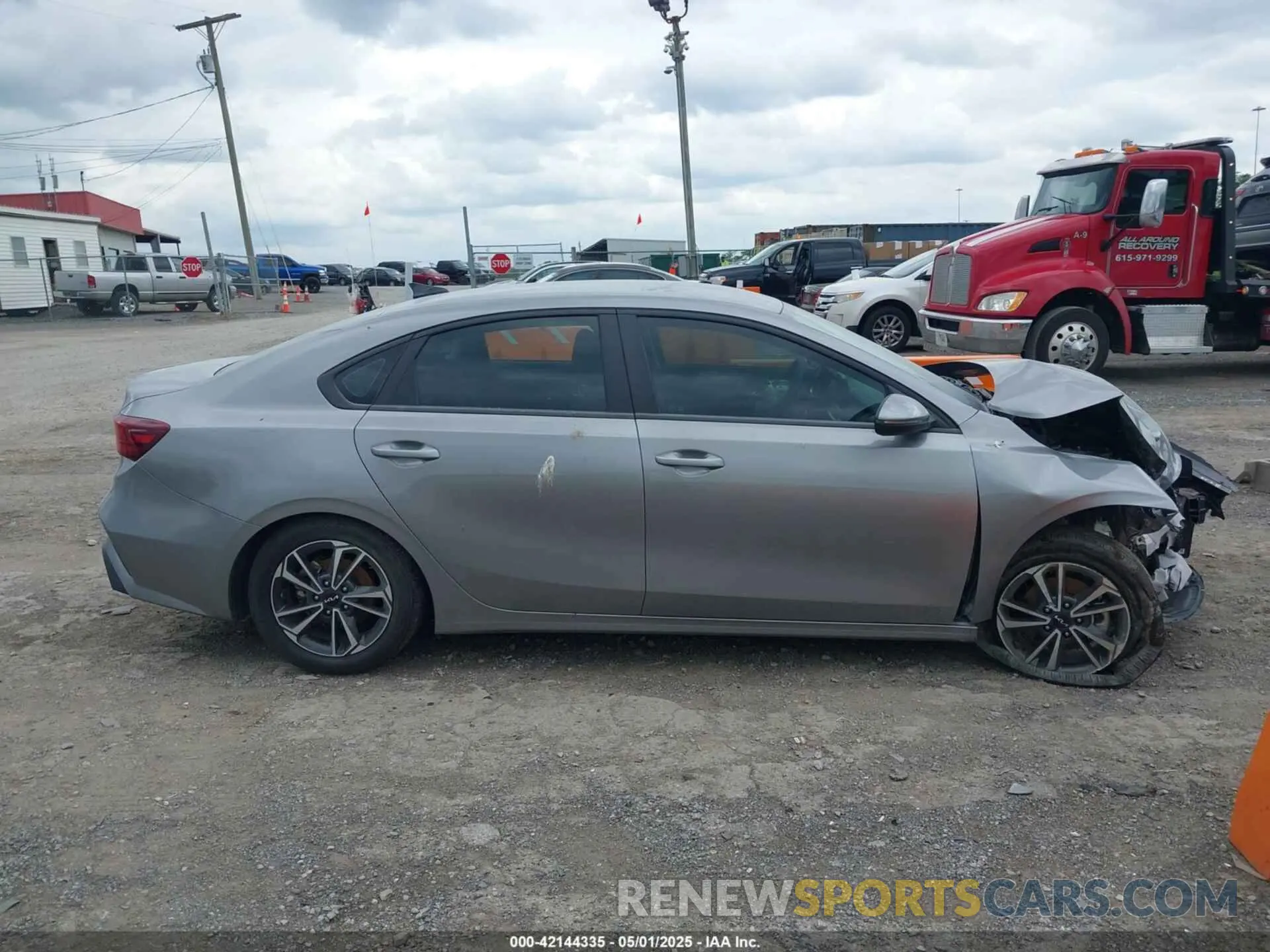 13 Photograph of a damaged car 3KPF24AD2RE703987 KIA FORTE 2024