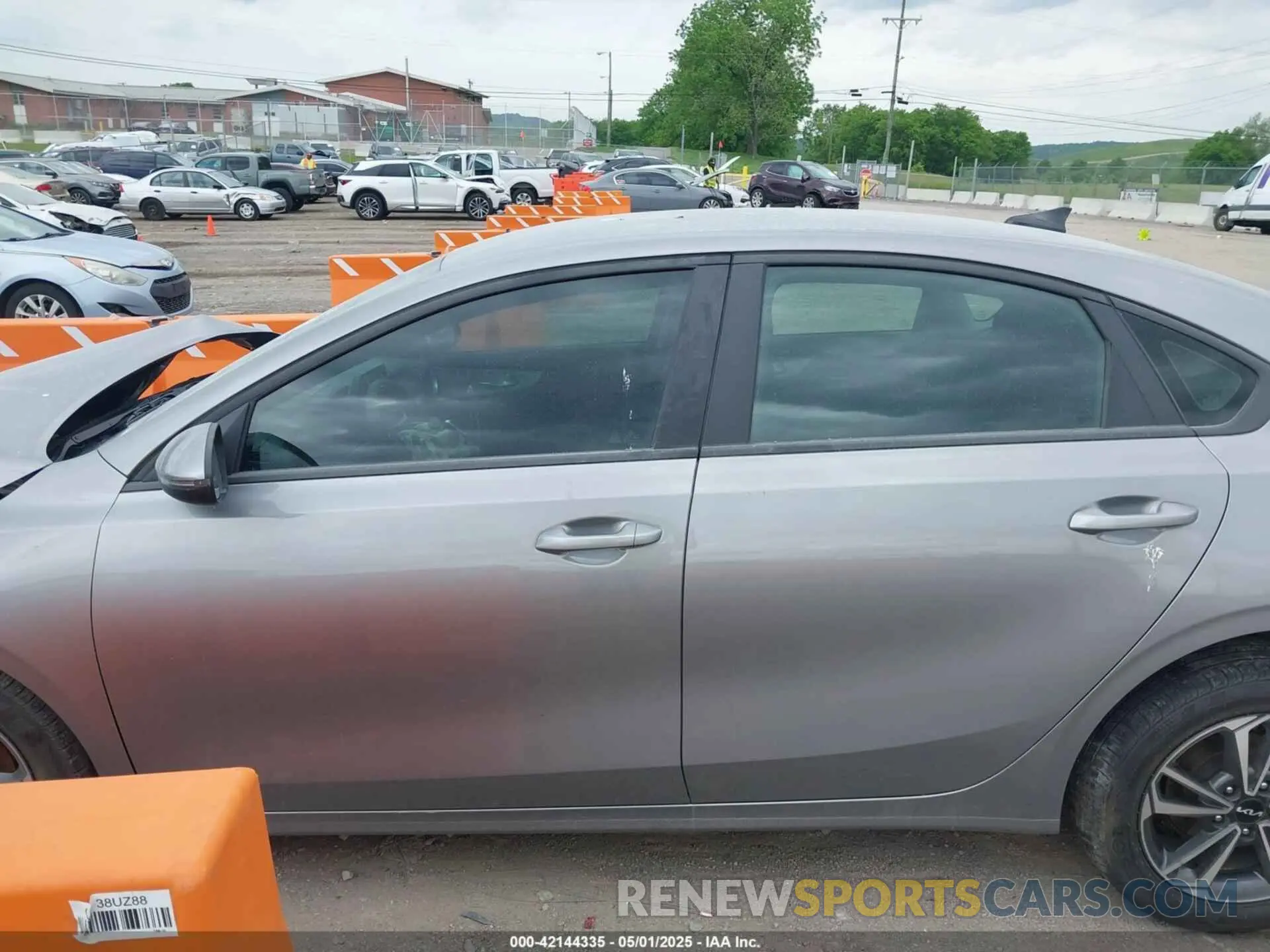 14 Photograph of a damaged car 3KPF24AD2RE703987 KIA FORTE 2024