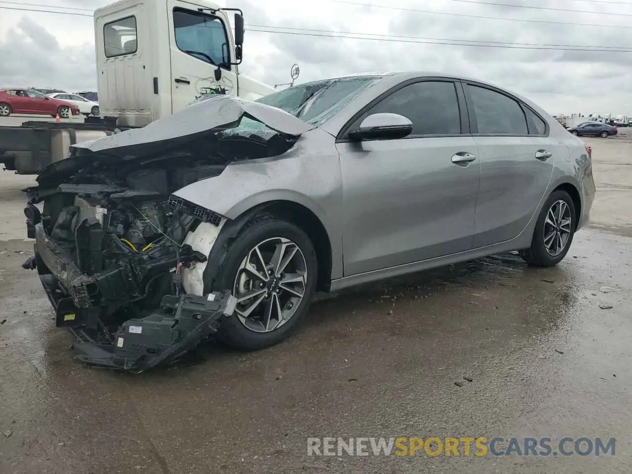 1 Photograph of a damaged car 3KPF24AD2RE722748 KIA FORTE 2024