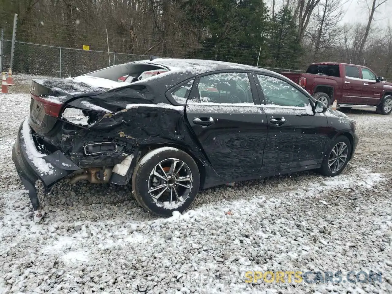 3 Photograph of a damaged car 3KPF24AD2RE731563 KIA FORTE 2024
