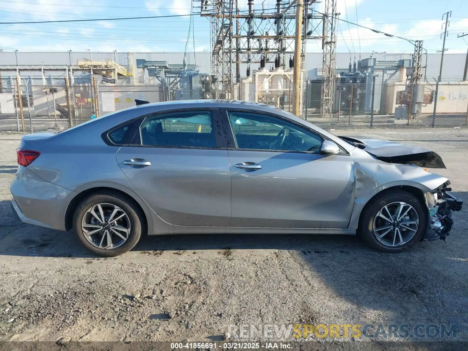 12 Photograph of a damaged car 3KPF24AD2RE760514 KIA FORTE 2024