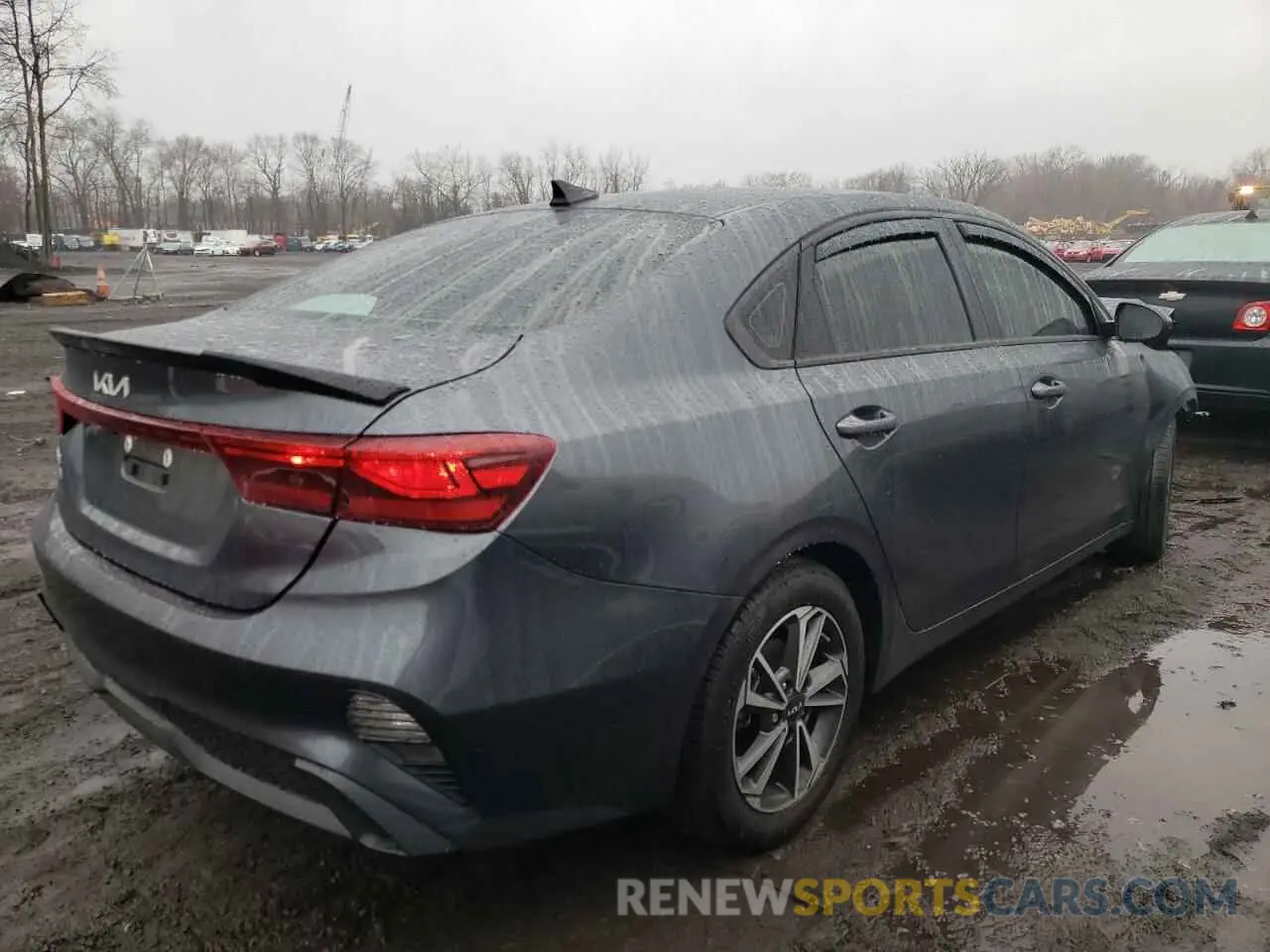 3 Photograph of a damaged car 3KPF24AD2RE764255 KIA FORTE 2024
