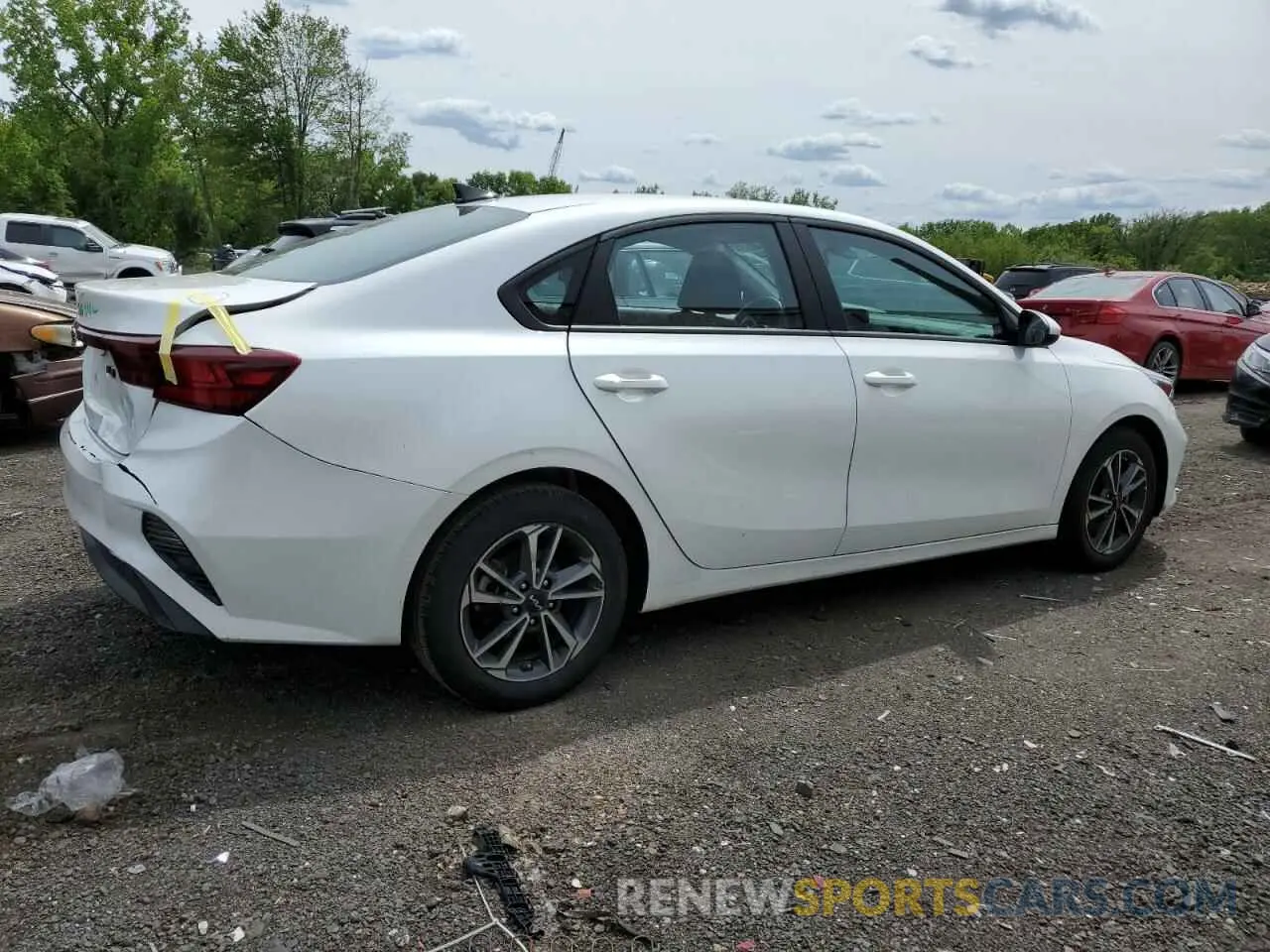 3 Photograph of a damaged car 3KPF24AD2RE766698 KIA FORTE 2024