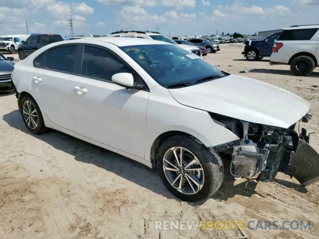 4 Photograph of a damaged car 3KPF24AD2RE775028 KIA FORTE 2024