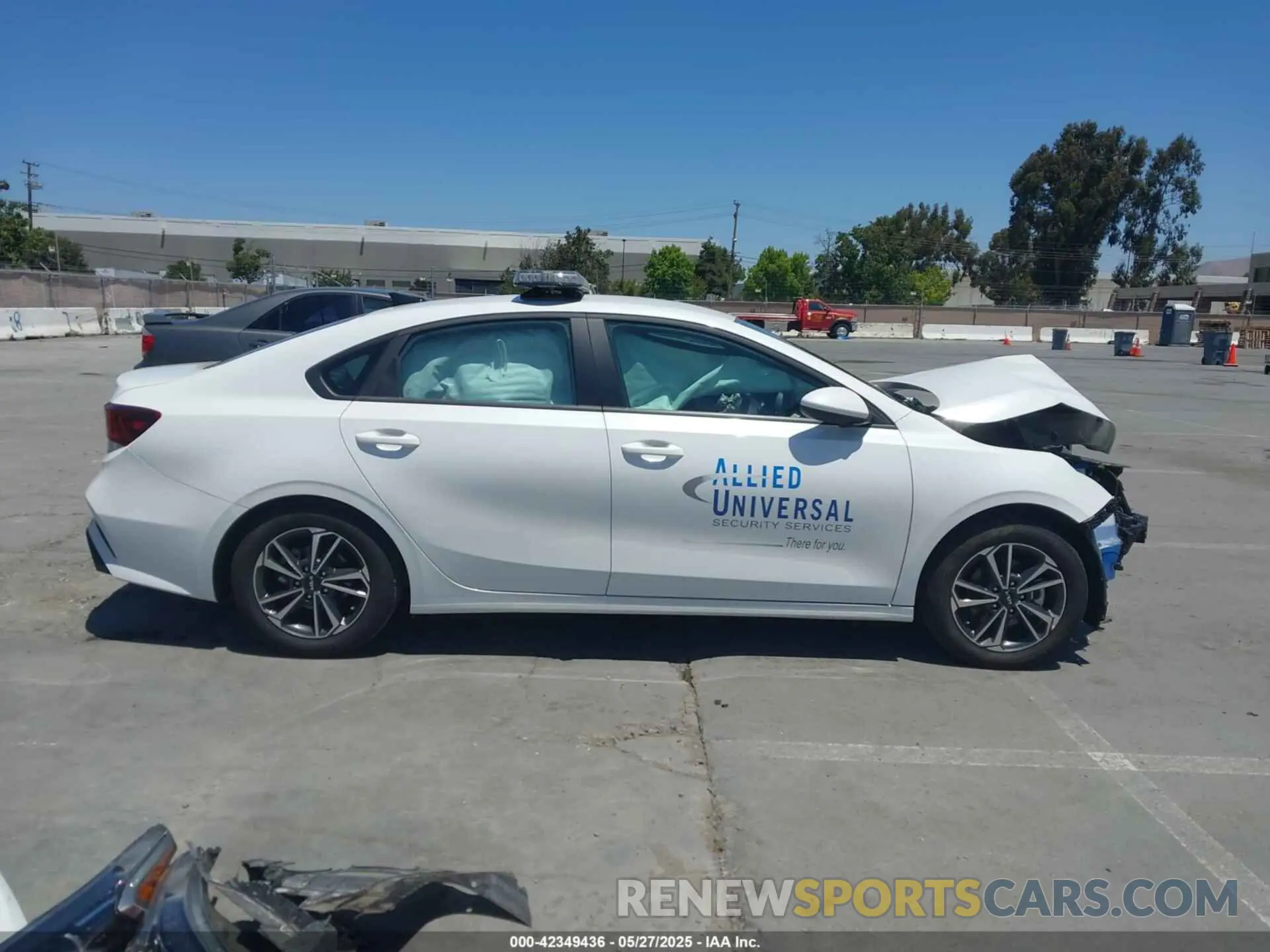14 Photograph of a damaged car 3KPF24AD2RE798485 KIA FORTE 2024