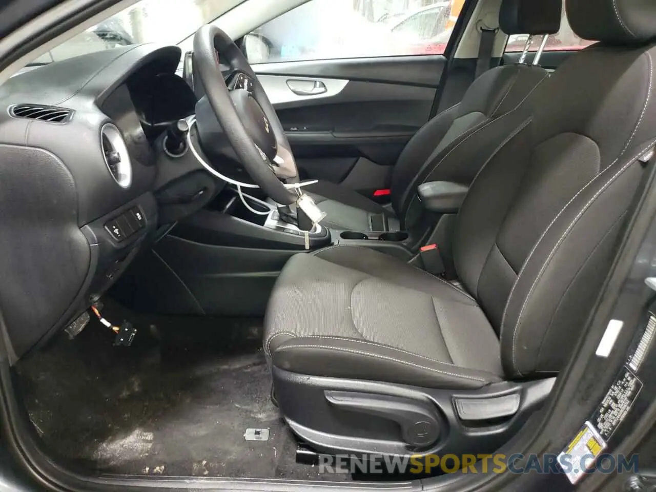 7 Photograph of a damaged car 3KPF24AD2RE808352 KIA FORTE 2024