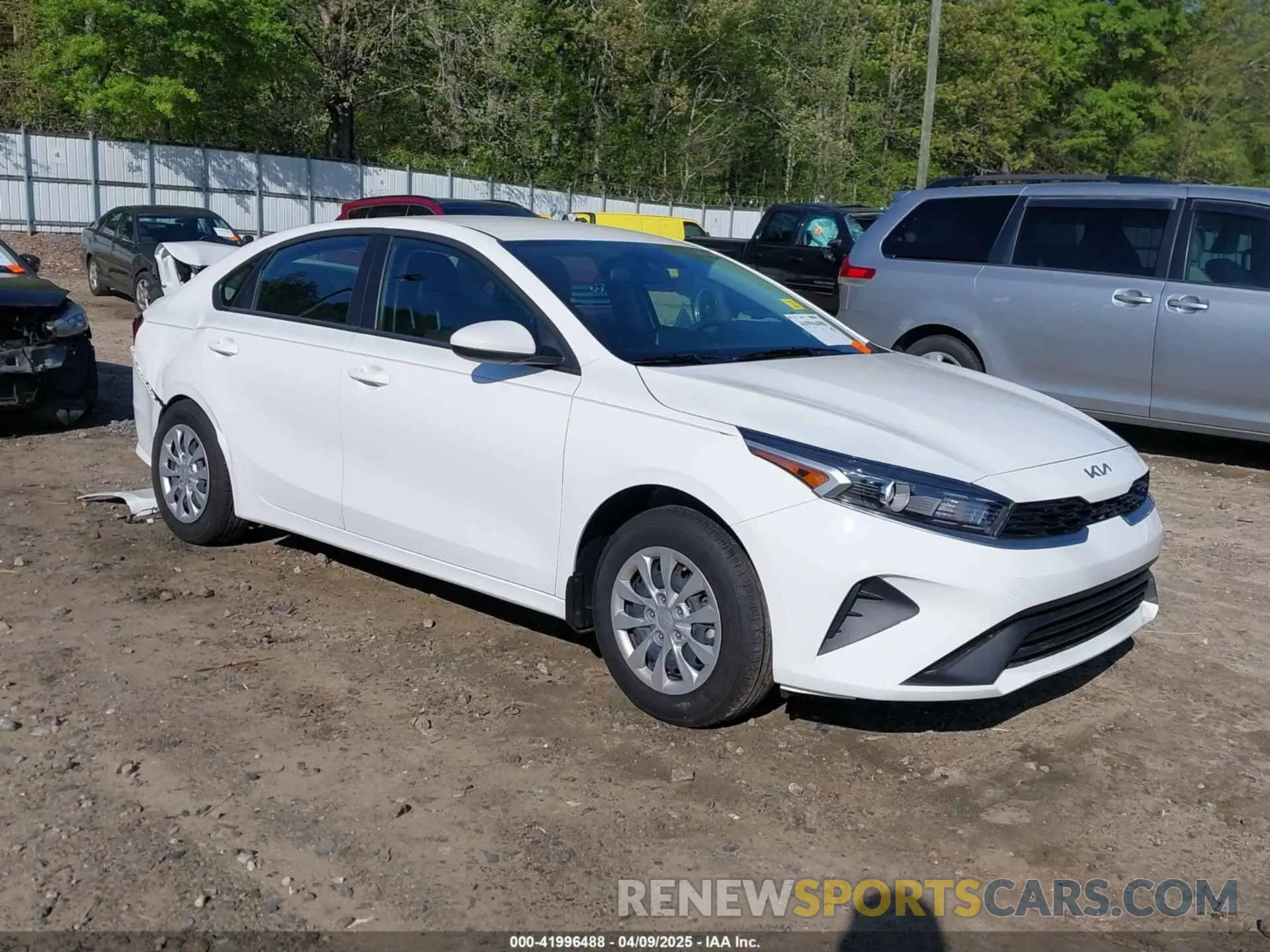 1 Photograph of a damaged car 3KPF24AD2RE814071 KIA FORTE 2024