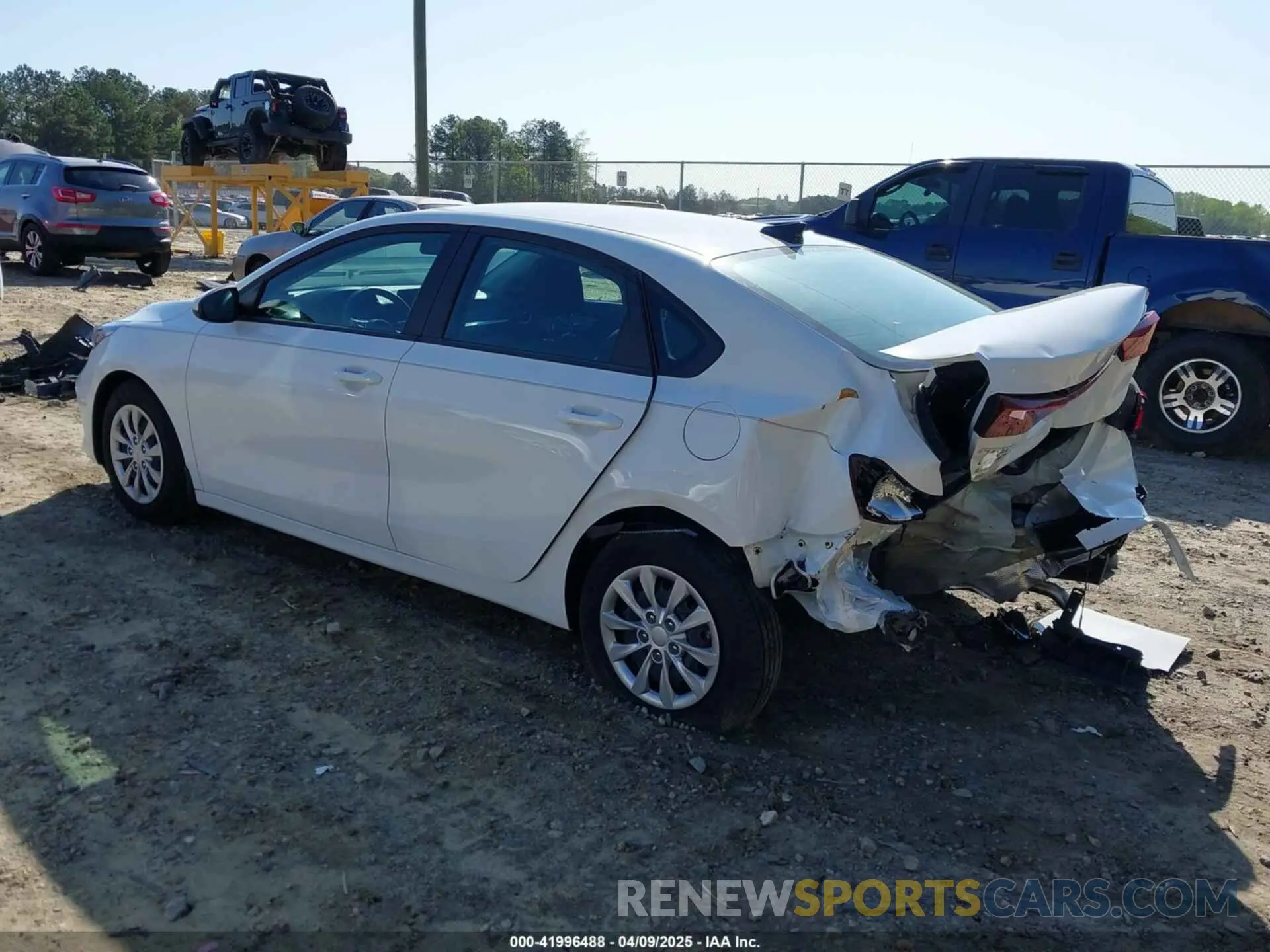 3 Photograph of a damaged car 3KPF24AD2RE814071 KIA FORTE 2024
