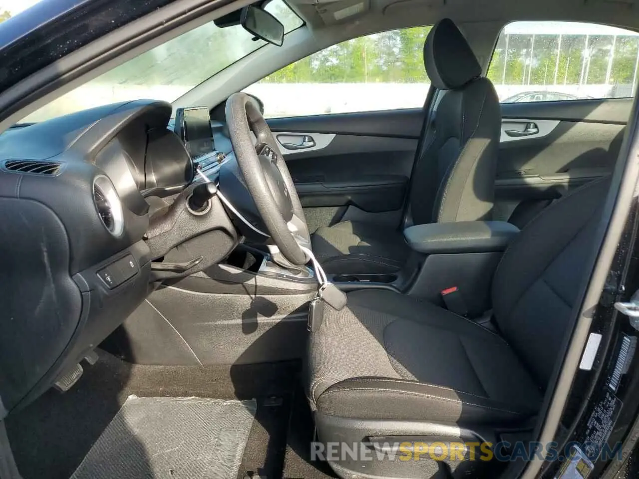 7 Photograph of a damaged car 3KPF24AD2RE820940 KIA FORTE 2024