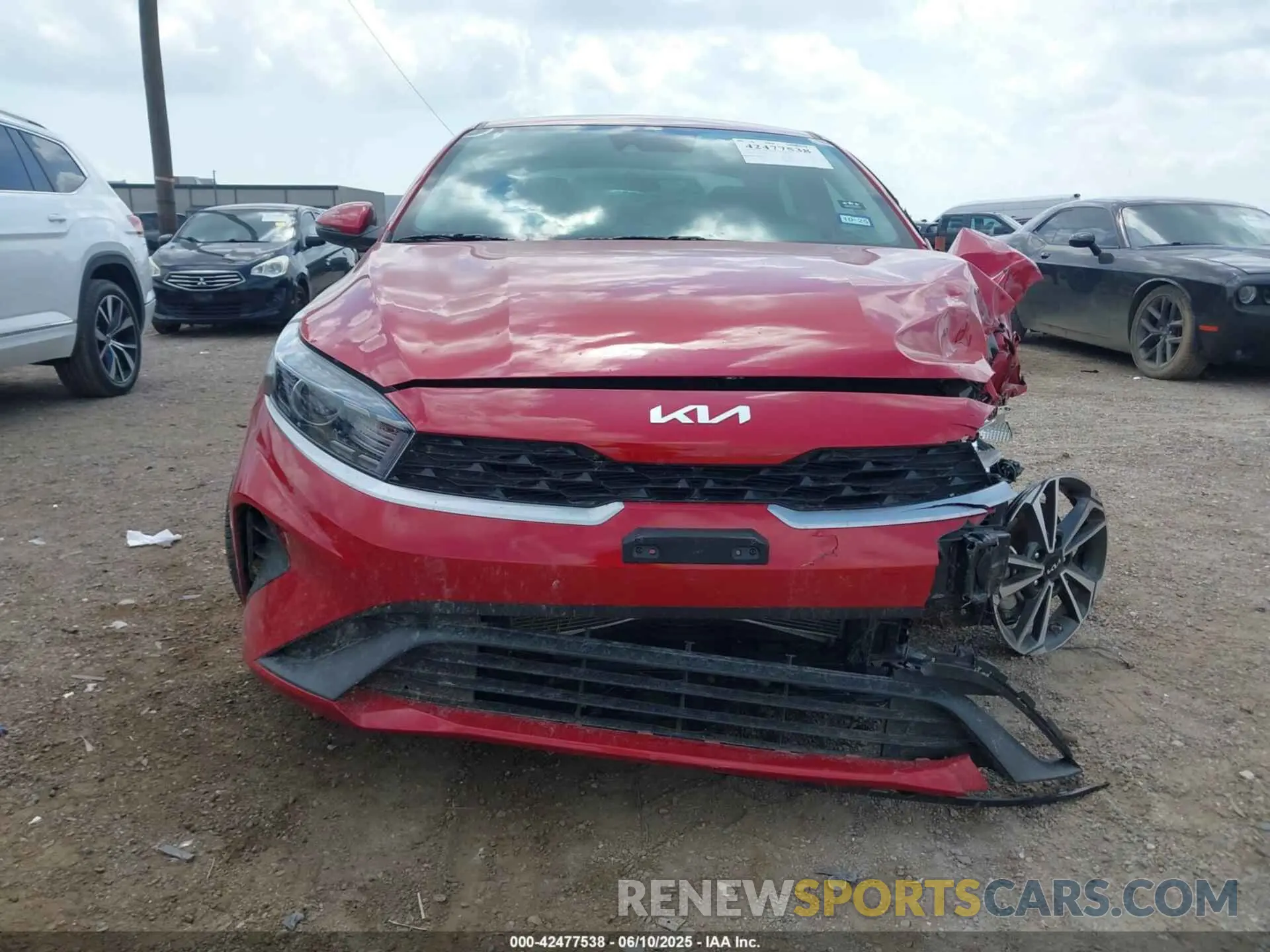 13 Photograph of a damaged car 3KPF24AD2RE837236 KIA FORTE 2024