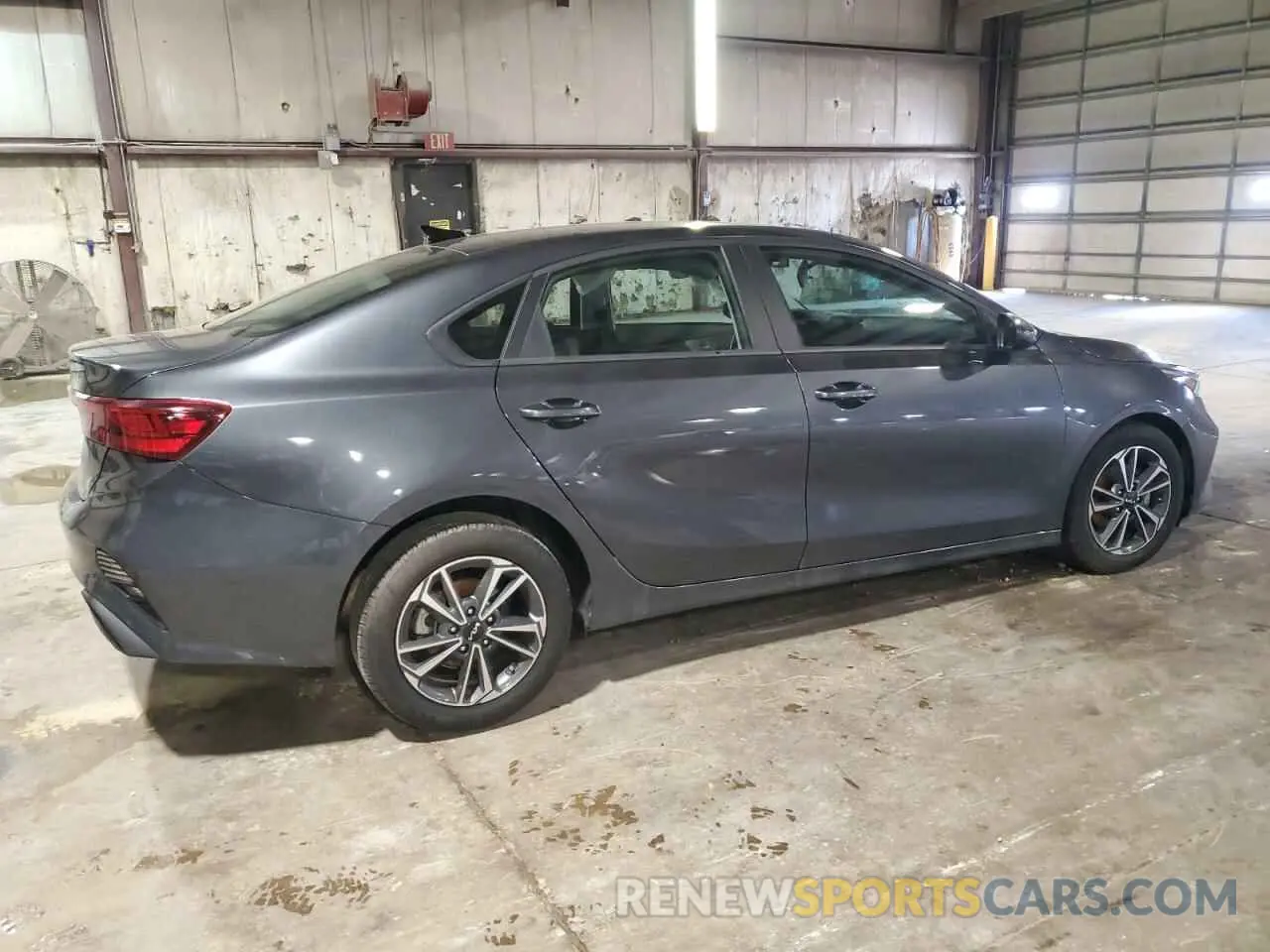 3 Photograph of a damaged car 3KPF24AD3RE723617 KIA FORTE 2024