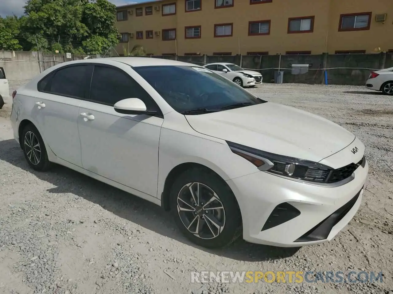 4 Photograph of a damaged car 3KPF24AD3RE724976 KIA FORTE 2024